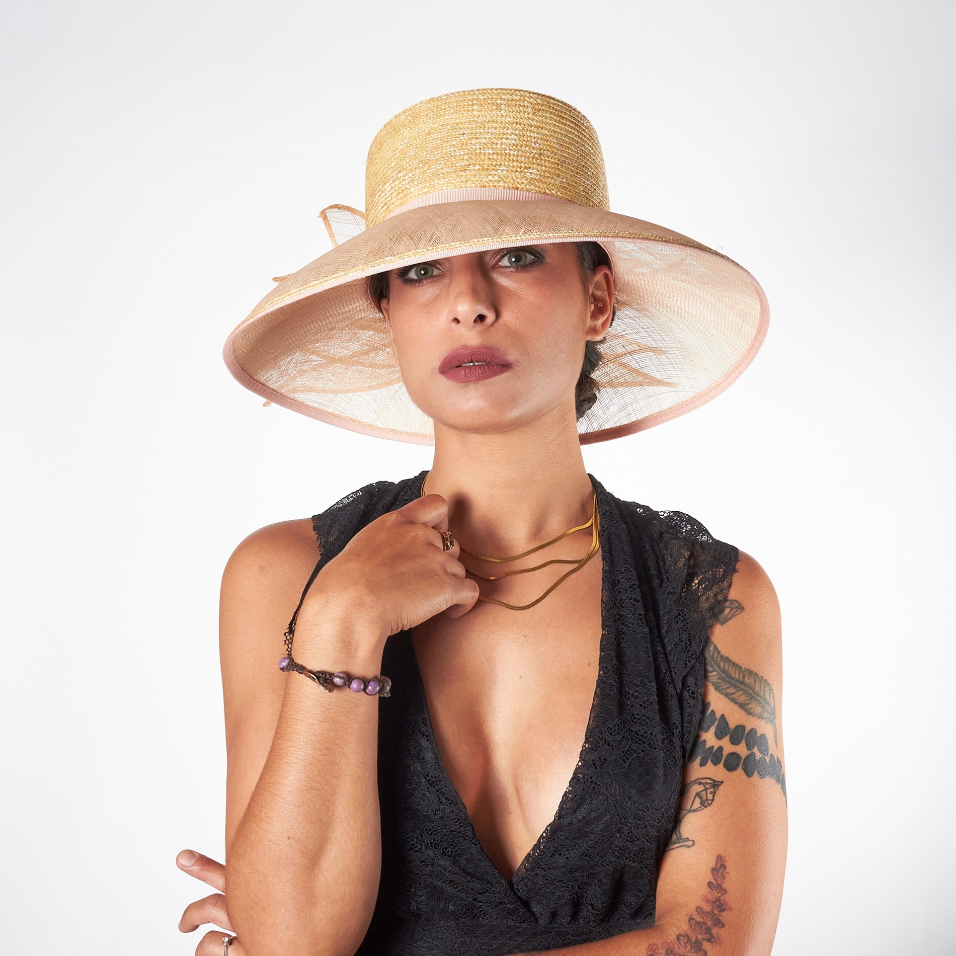 1CP0520-003 [COMPLIT] Ravelle Hat Flesh #14092 (EU)