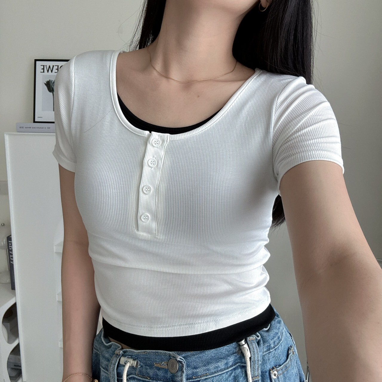 短袖版假兩件疊穿排扣bra T（預購於6/12中午收單～預計3-6週才會收到！可接受再下單唷）