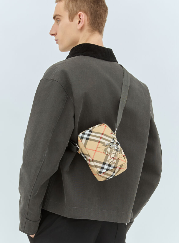 LYS01778 Burberry 經典格紋戰馬手機包