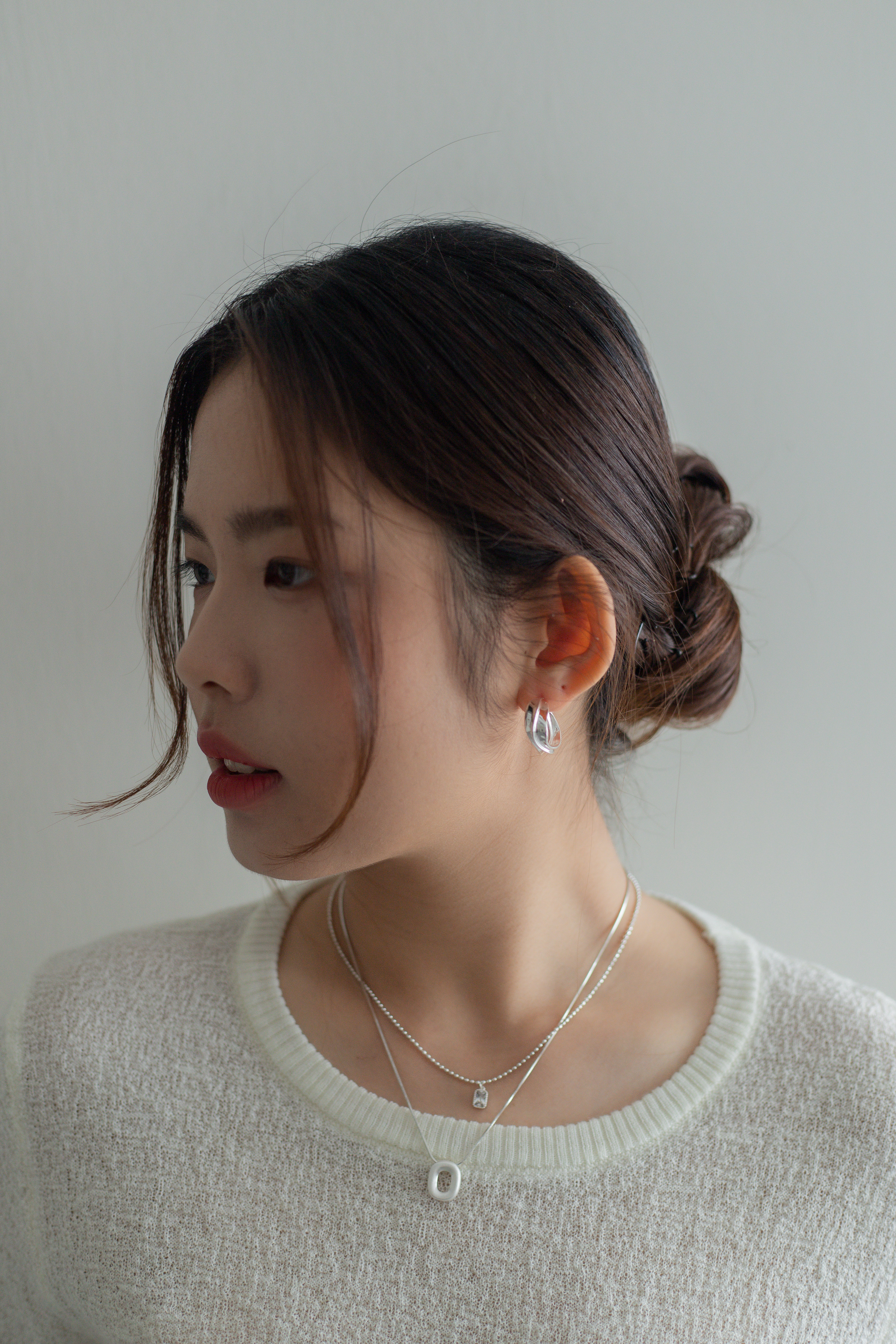 Luna Twisted  Earring  -D156