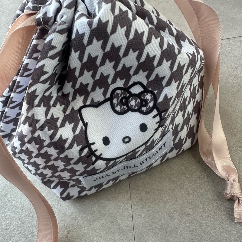 【日本限時連線代購】JILL by JILL STUARY x Hello Kitty 保冷袋+束口袋 套組