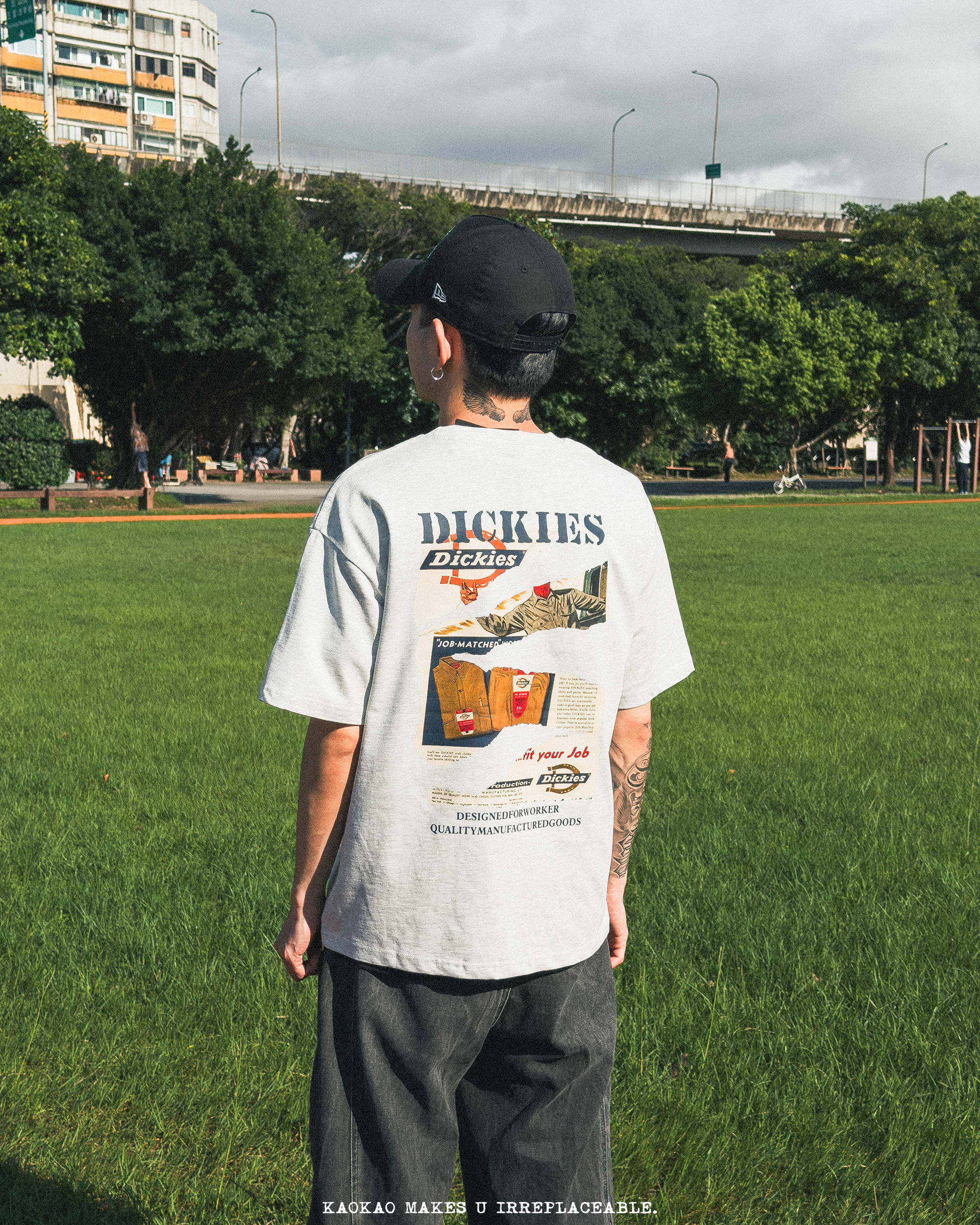 Dickies 320g 純棉 簽名 舊報紙字母 短踢