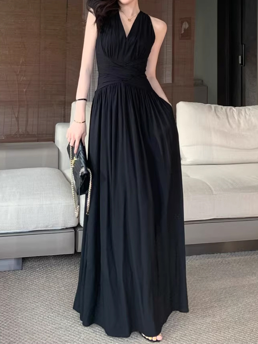女神系 V領收腰修身長洋(奶白/黑)