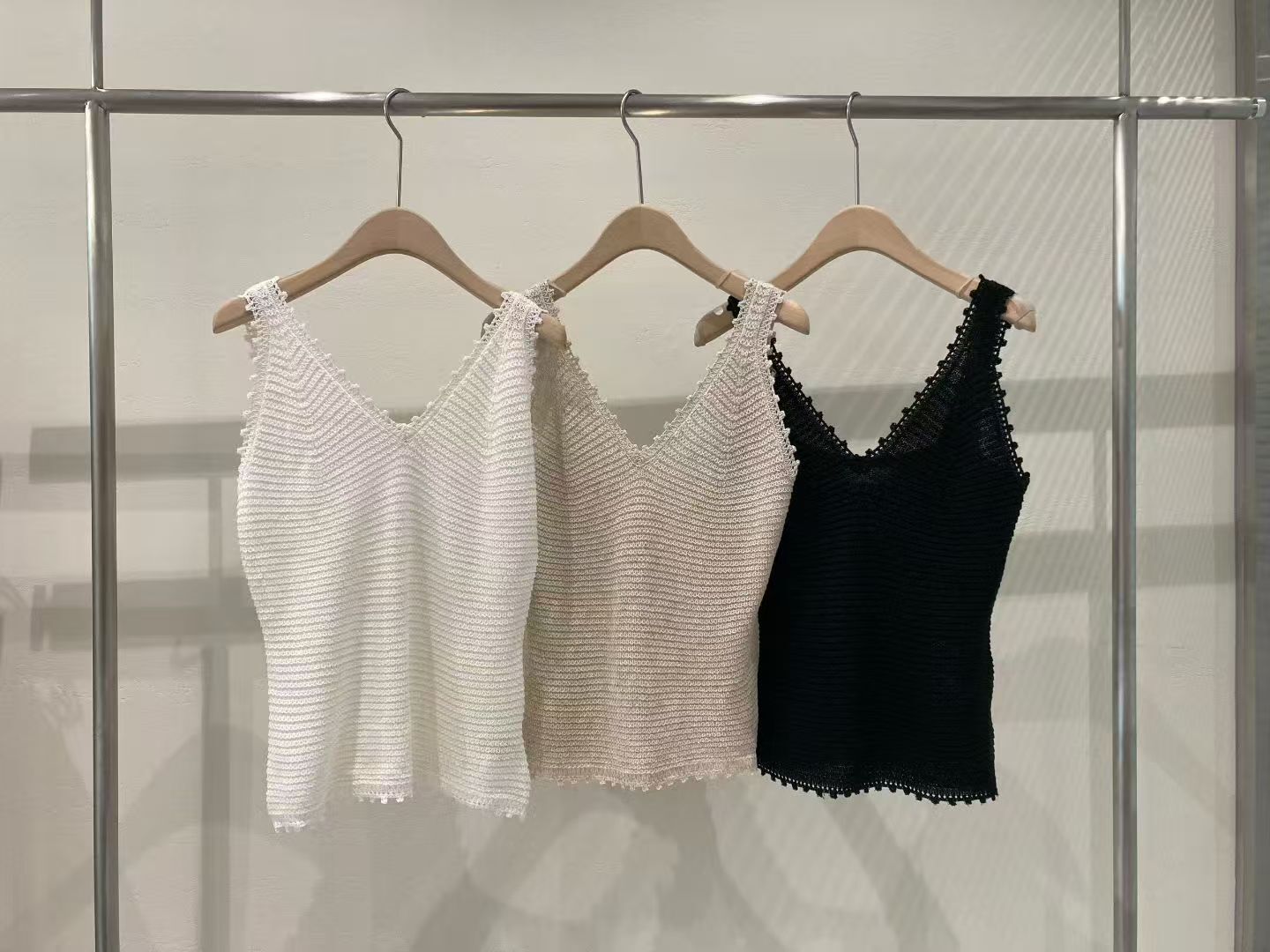 PA6206 蕾絲質感彈性針織背心
