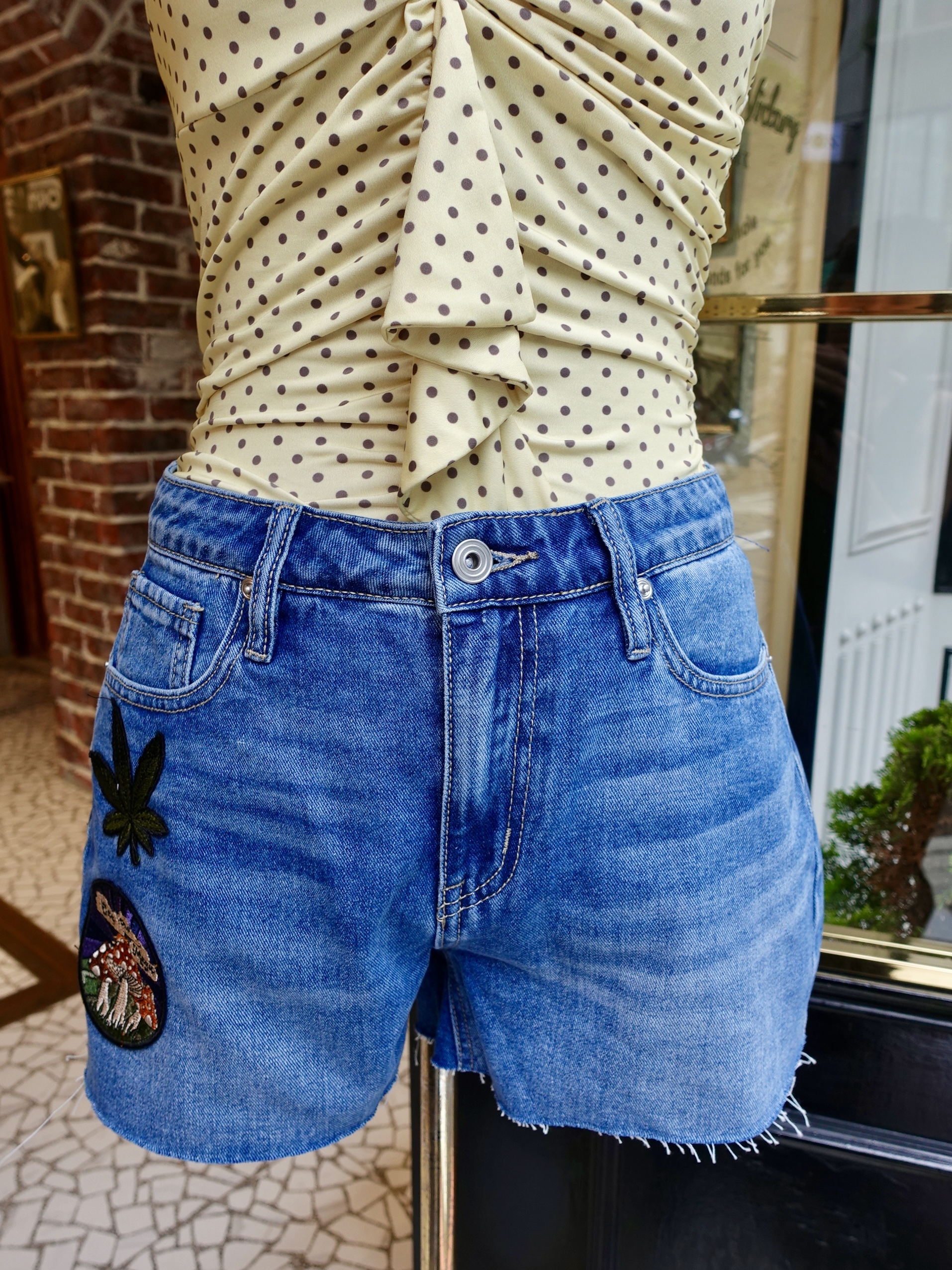 Denim State單寧藍色高腰可愛刺繡布牛仔短褲