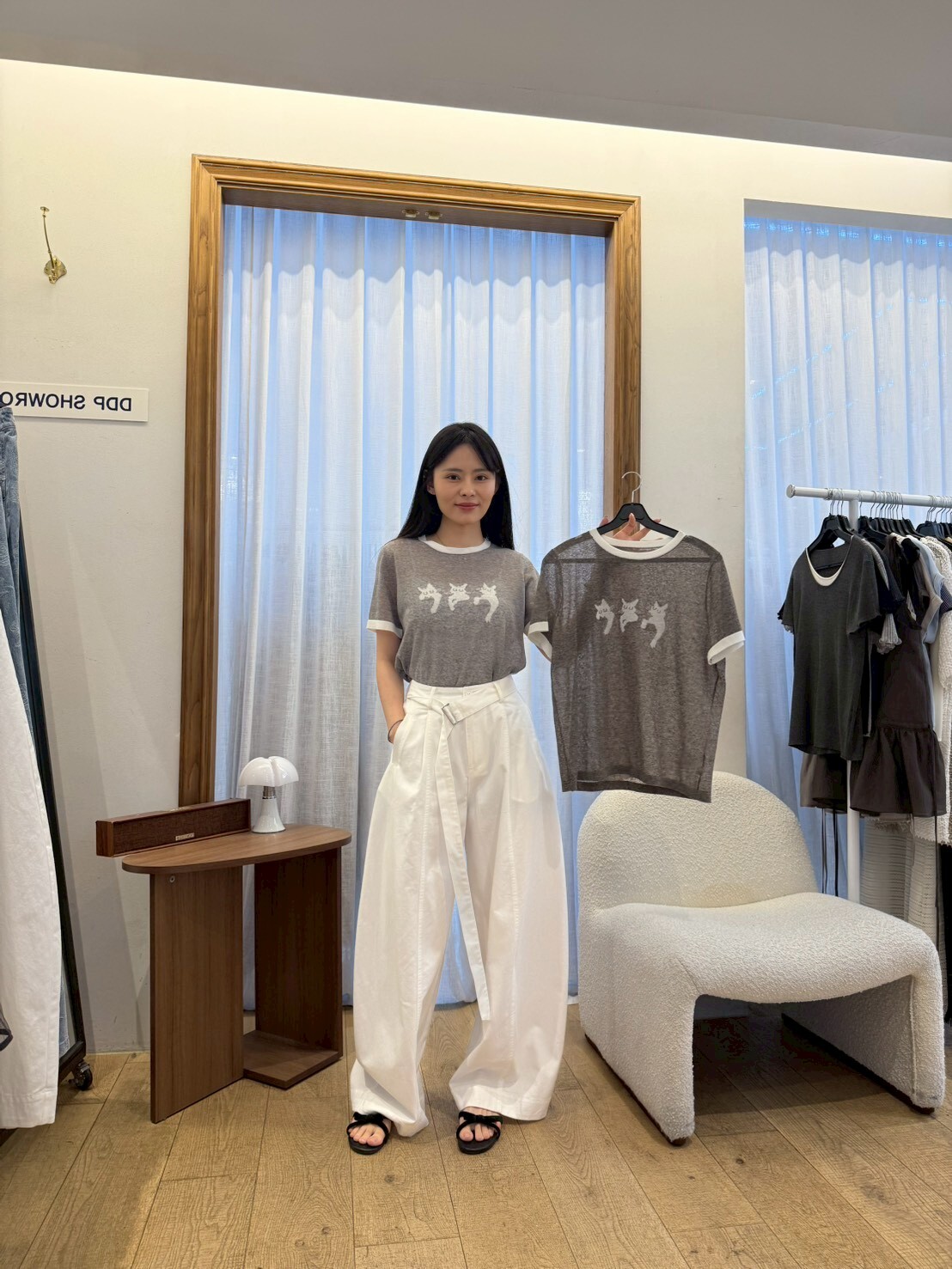 ABB6247 混織絲質小貓上衣