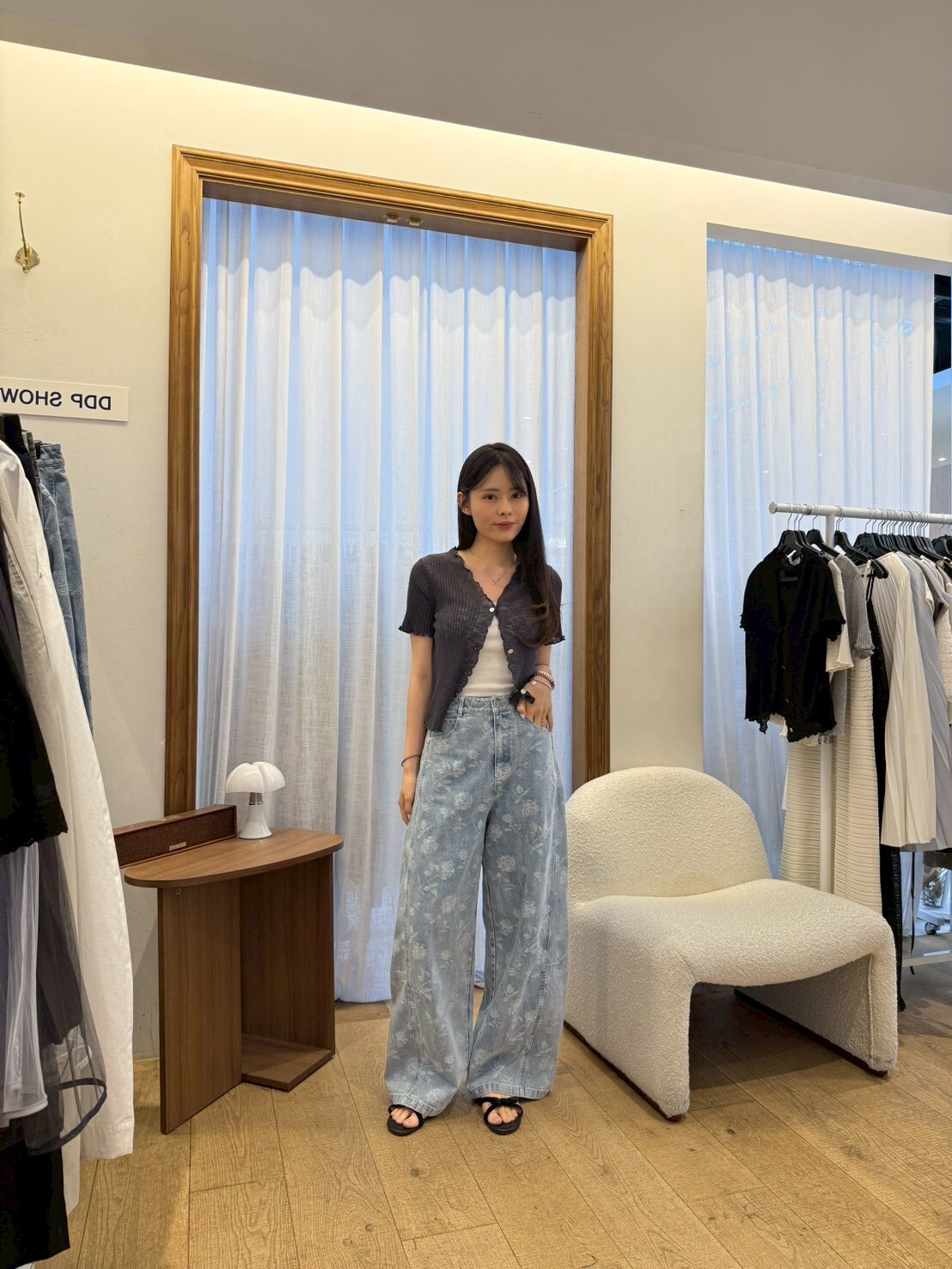 ABB6249 玫瑰印花牛仔褲