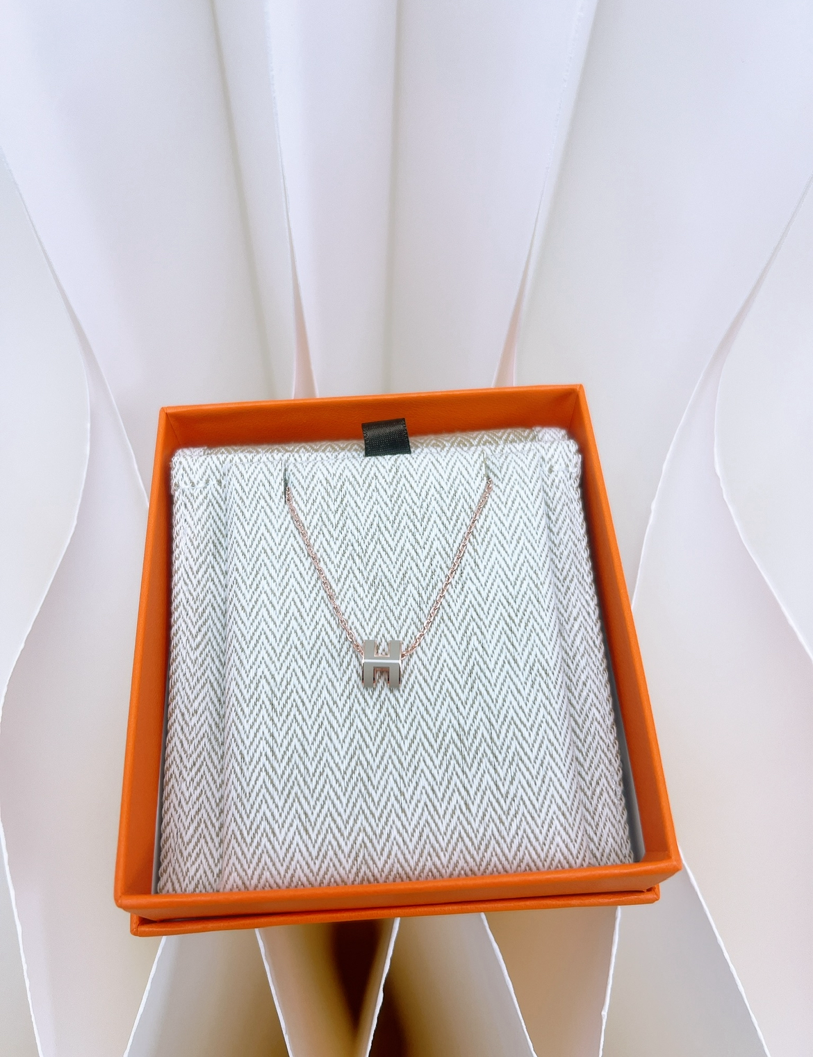 *Brand New* Hermes mini pop h necklace (marron glace/ RGHW)