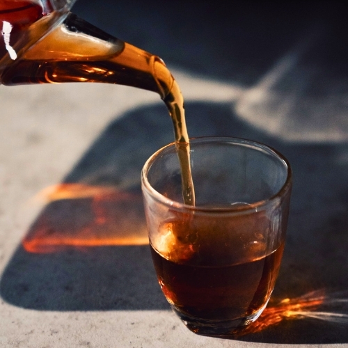 清潤降火款:老白茶 —— 給「濕熱體質」的清新甘露|瑜茶舍