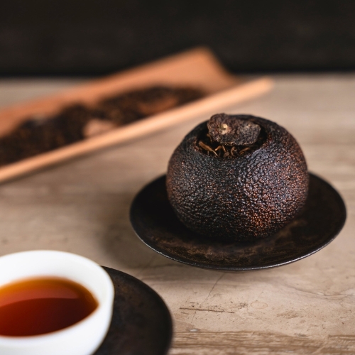 暖身行氣款:陳皮普洱茶 —— 給「寒濕體質」的內在暖陽|瑜茶舍