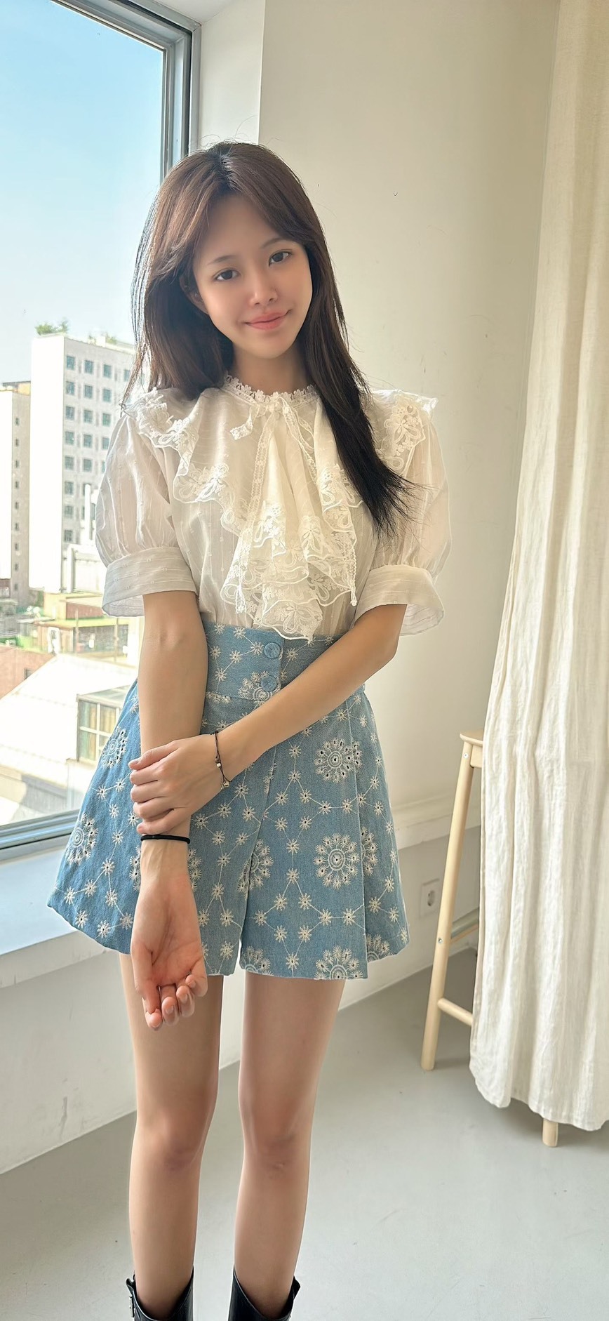 蕾絲綁帶荷葉襯衫