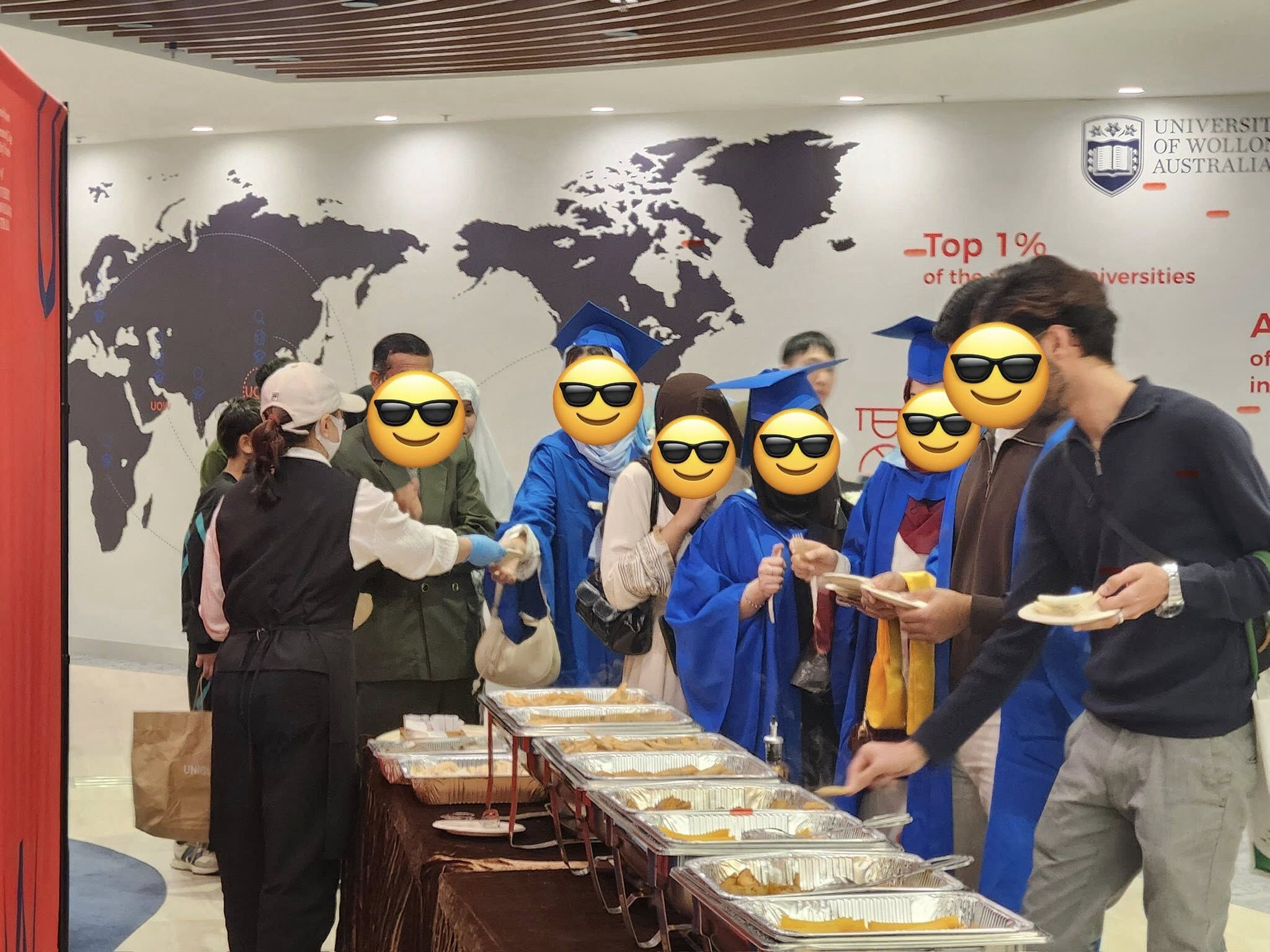 香港伍倫貢學院到場到會服務