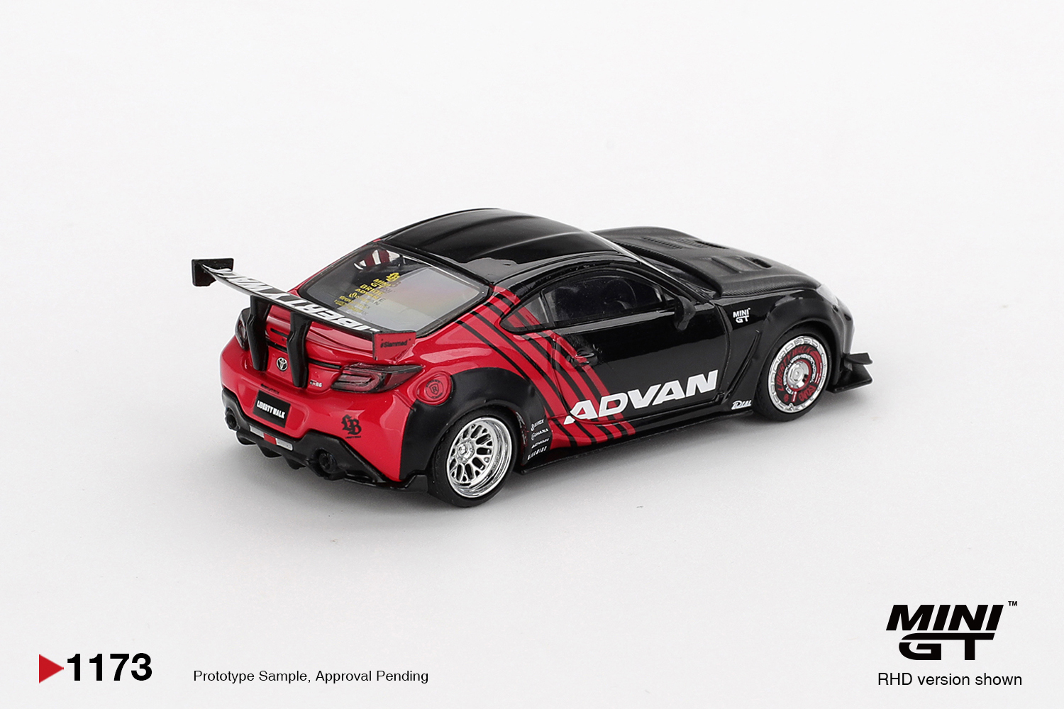 MINI GT #1173 豐田 Toyota GR86 LB Nation Advan 1/64 合金模型車