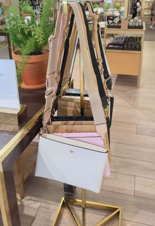 【預購】Tory Burch H052027 Blake斜挎包