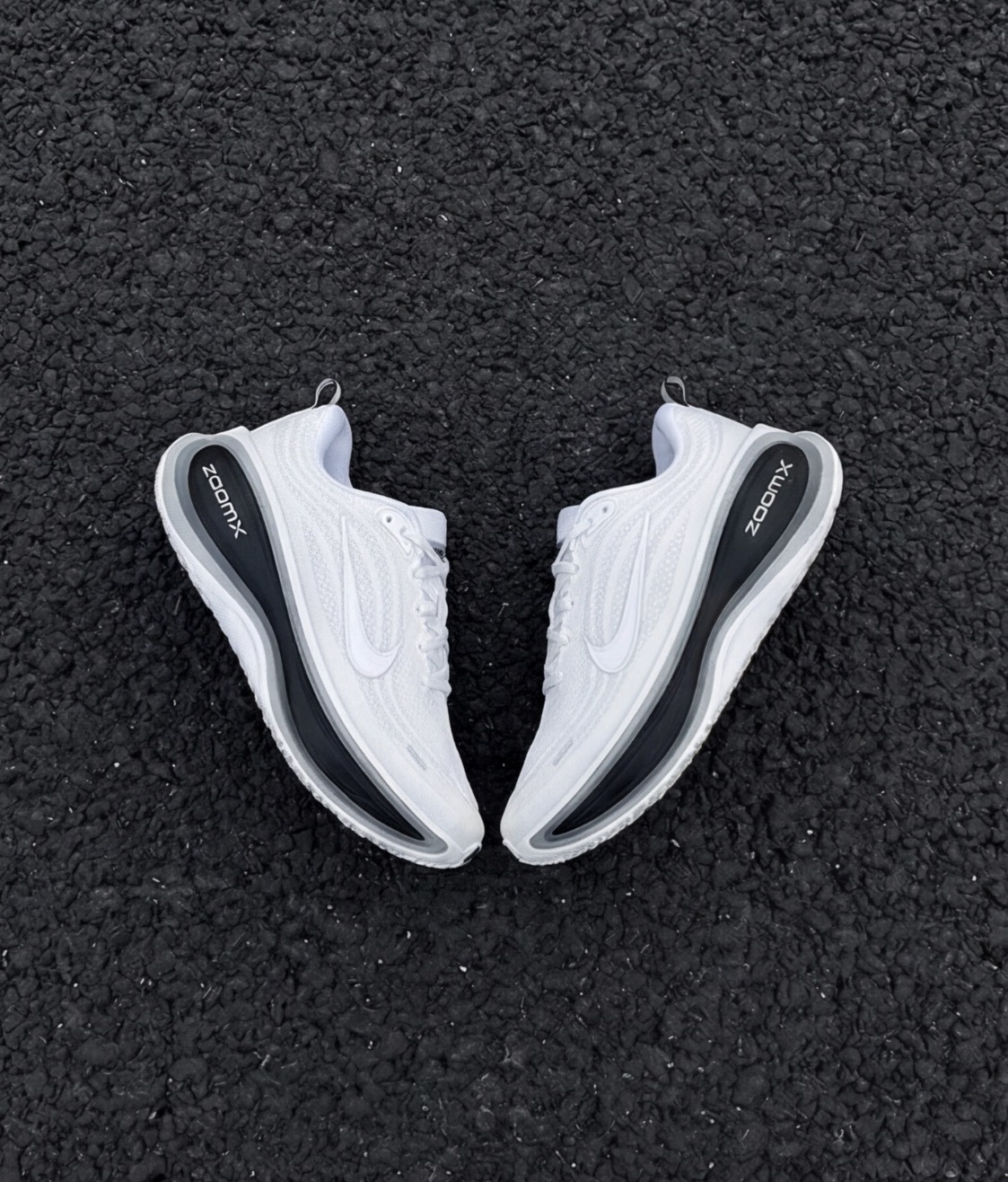 男鞋 NIKE VOMERO PLUS RR 白灰黑 氣墊 緩震 網布 透氣 休閒 跑步 運動鞋【II7181-102】