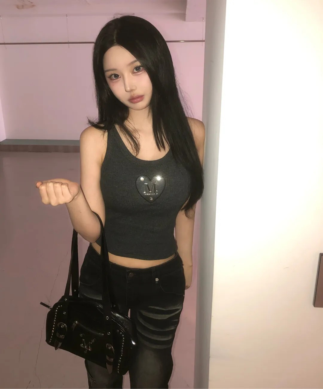 <夏日團火辣開跑🔥> Mucent 金屬Logo愛心無袖背心