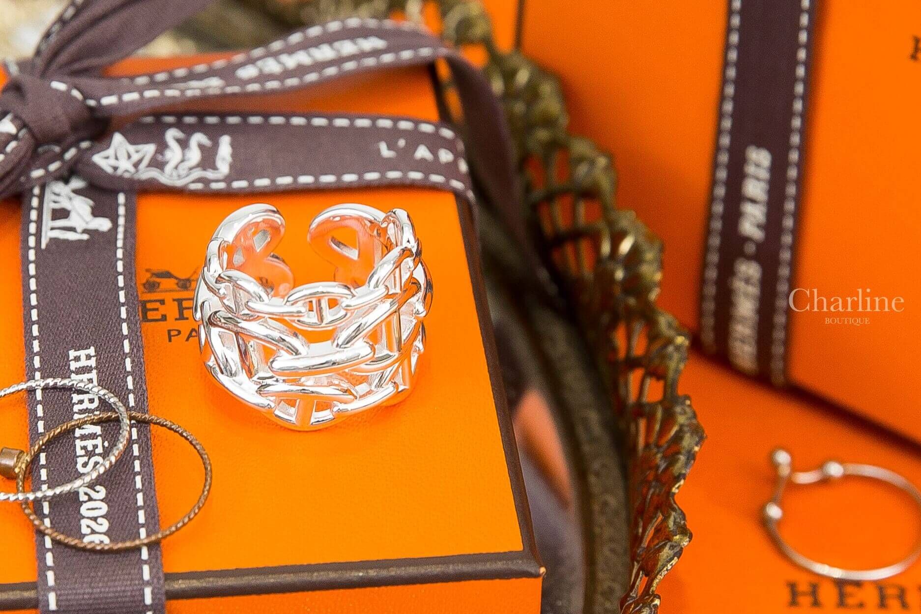 Hermès Chaine D'ancre Enchainee Ring, Large Model 銀色大型三層θ銀飾開口戒指-Charline Boutique 精品代購