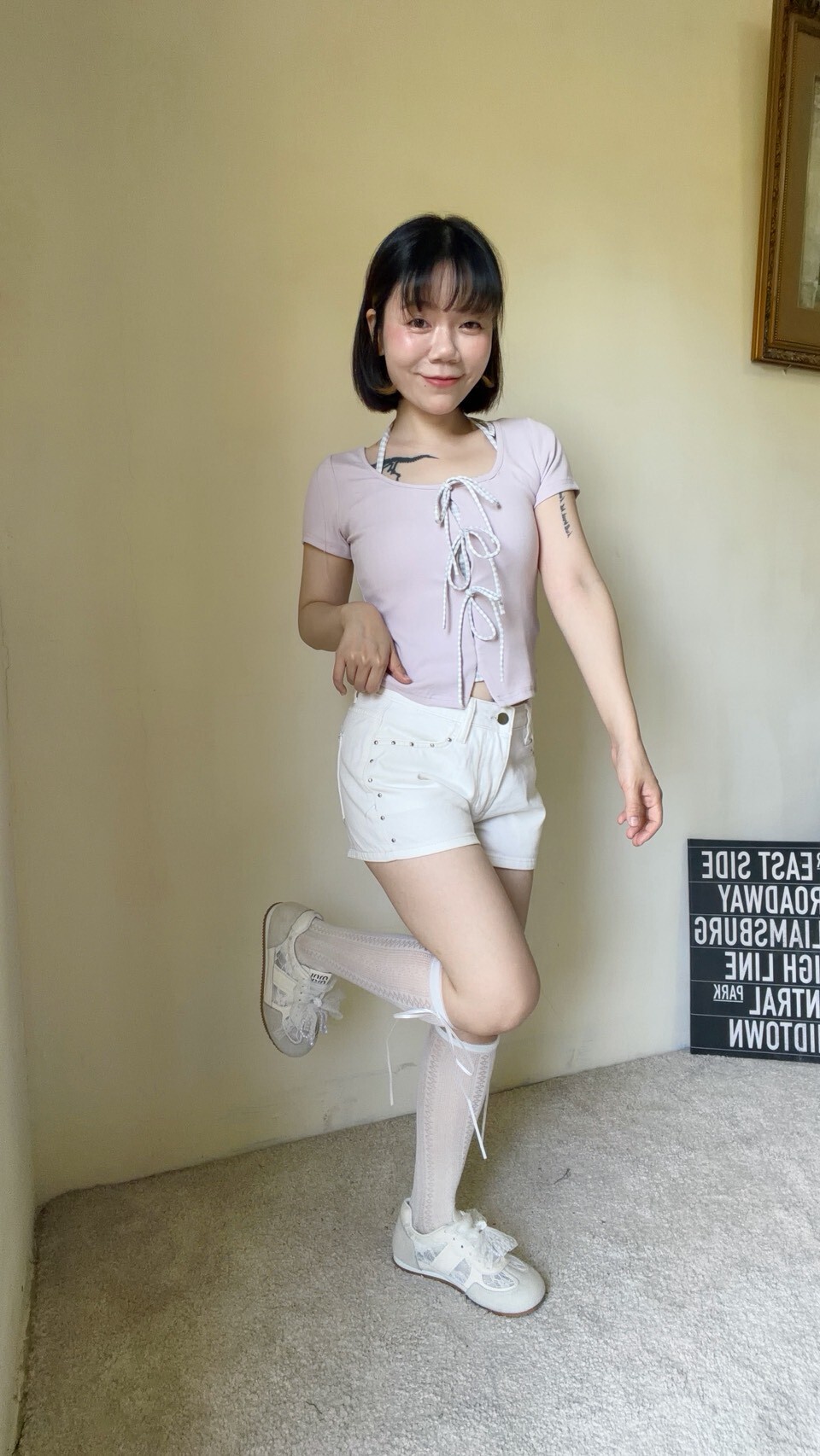酷辣鉚釘牛仔短褲(偏中腰)