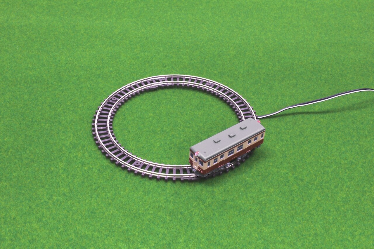 Rokuhan R091 Z規 R091 經典軌道彎軌（不含軌道底座）R45-180°（2 件）