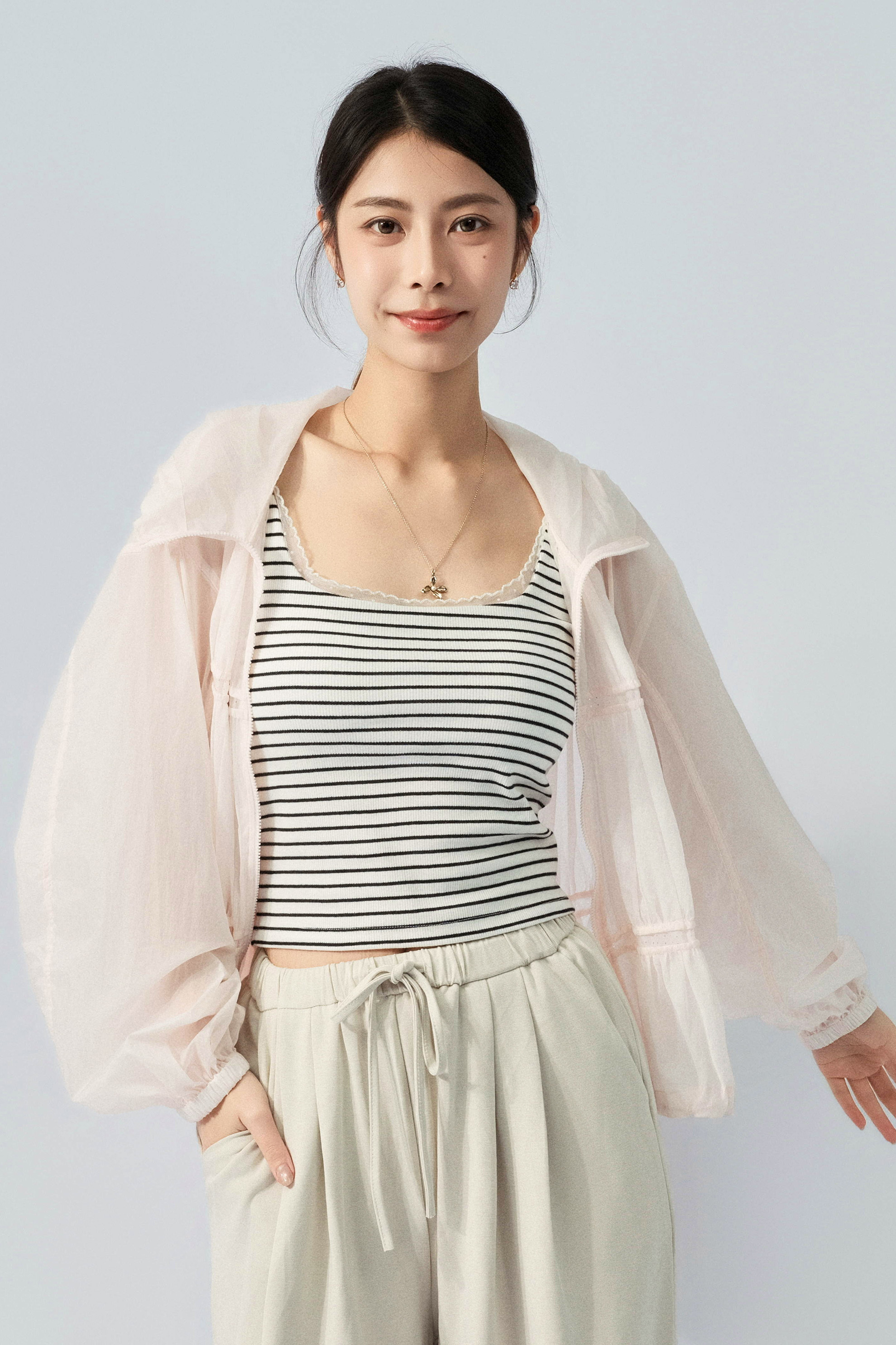 縮褶間透薄帽風褸（預購產品）