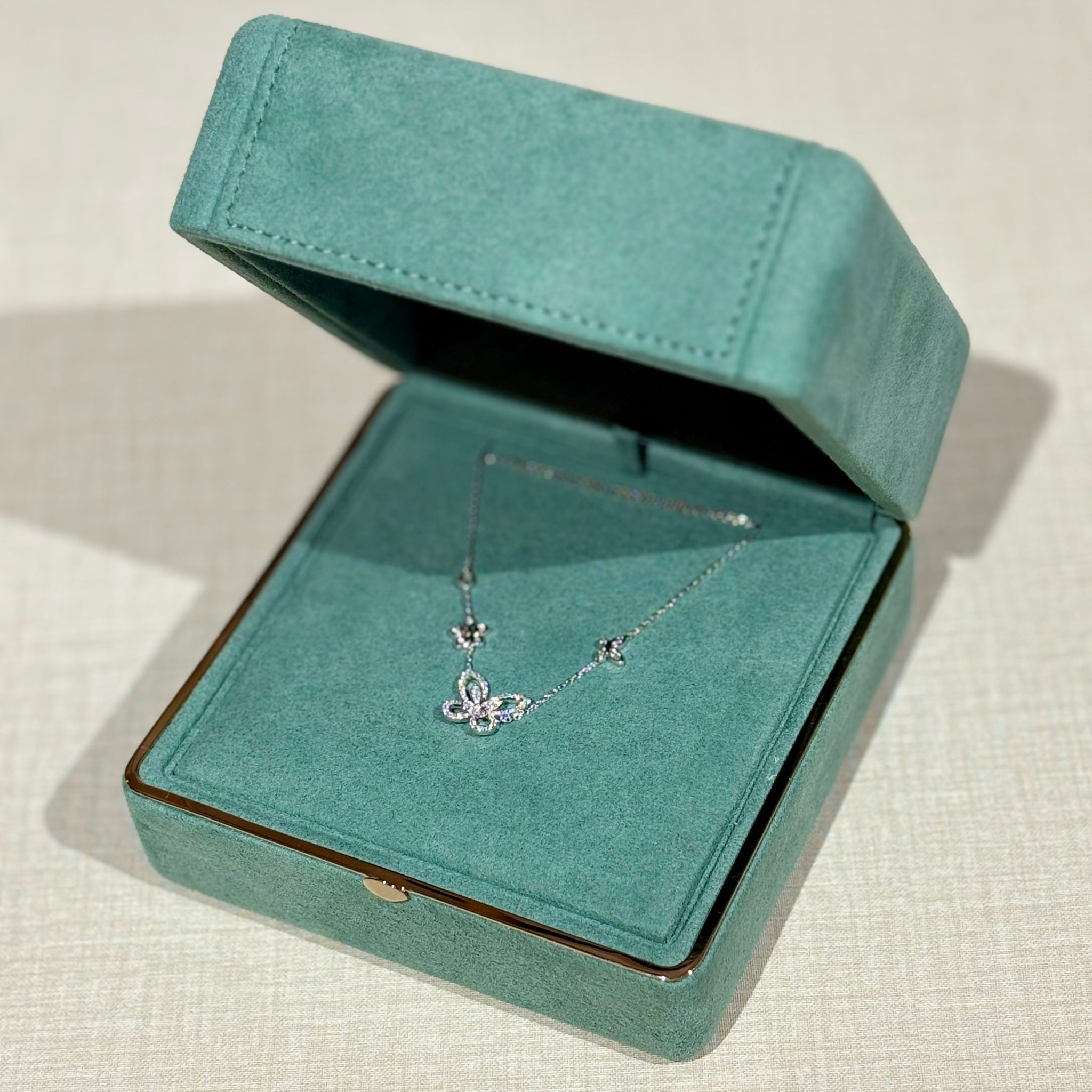 全新GRAFF頸鏈 BUTTERFLY 18K白金鑽石 蝴蝶系列 #BRAND NEW #香榭站正品
