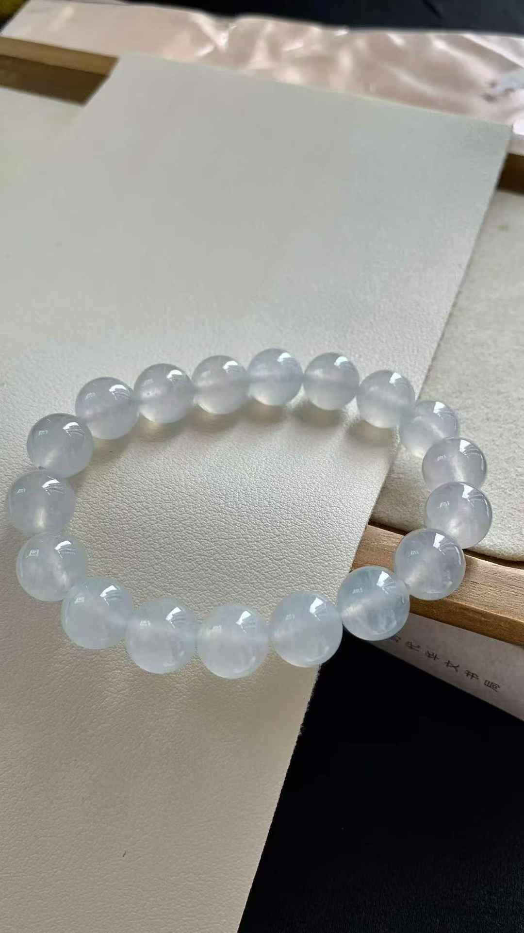 518343 翡翠珠子手串 (10.1mm直徑)