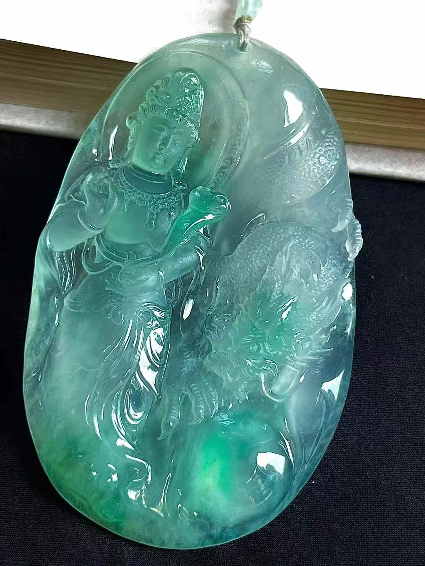 518345 翡翠觀音牌