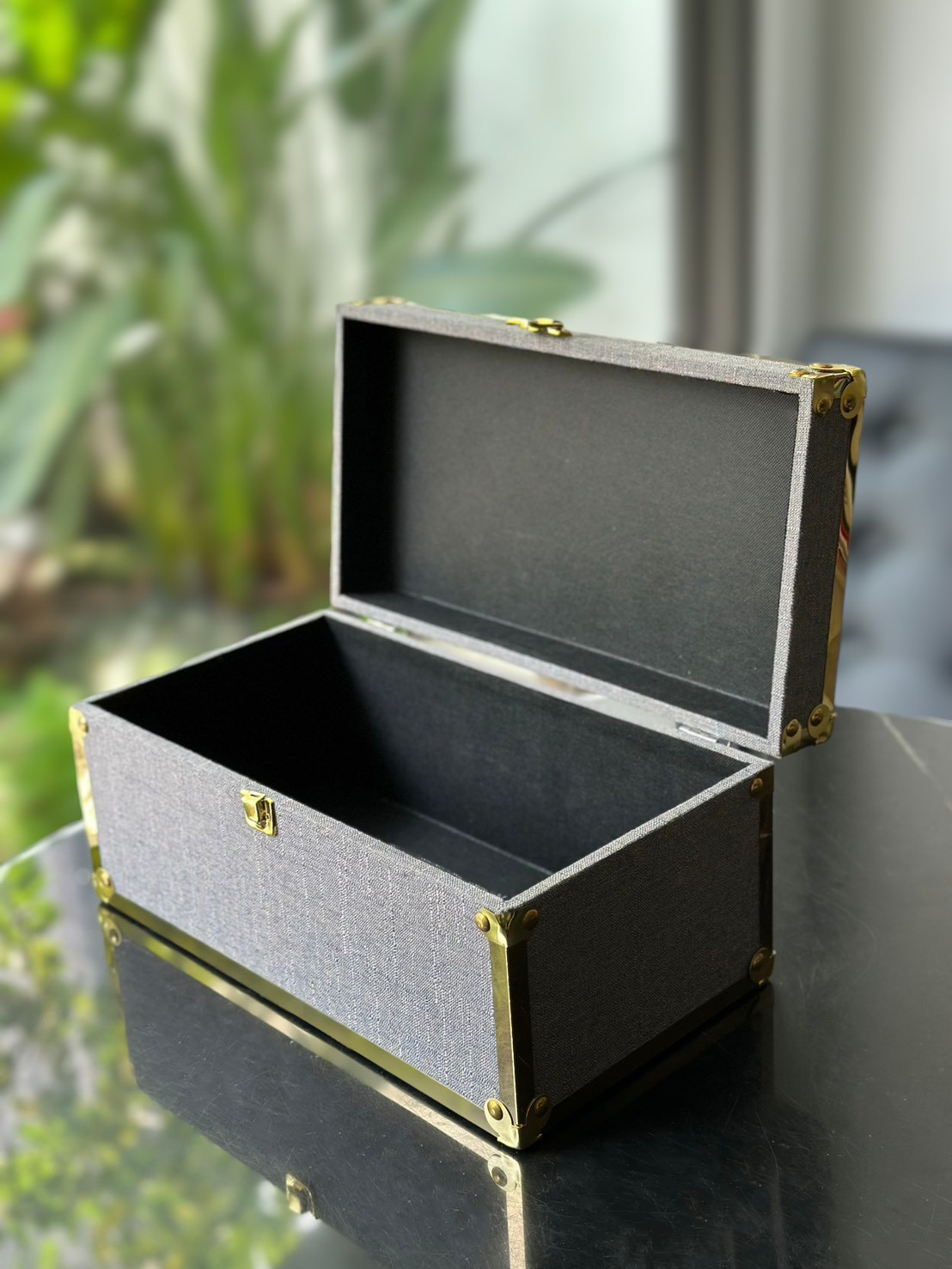 金框灰呢收納盒