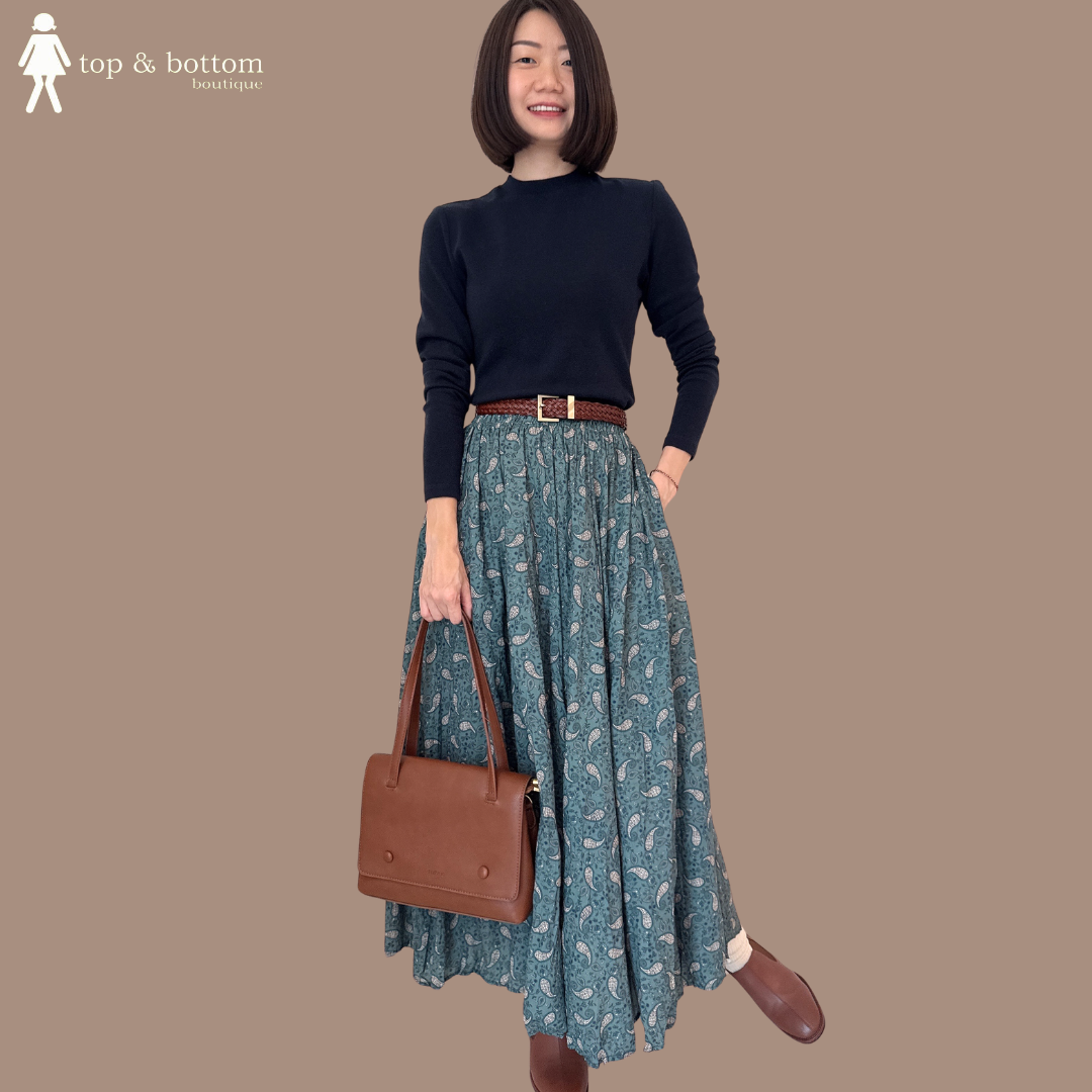 LONG SLEEVE ROUND COLLAR CROP TOP