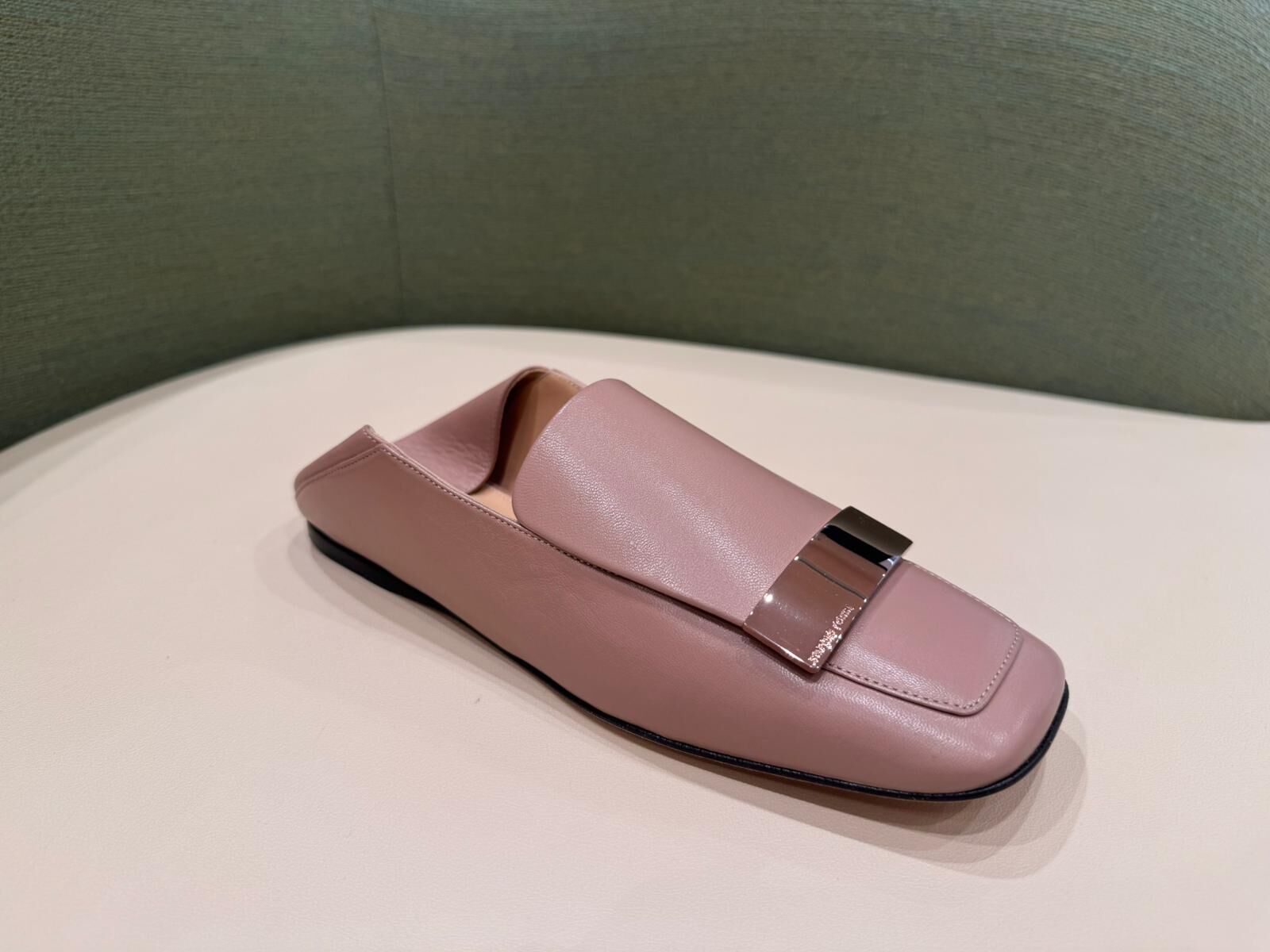 SHO-CCG0521-007 WOMENS SHOES Flat Closed Toe SR1 亮膚色 (AJ款)(碼數:34/34+/35/35+/36/37/37+/38/38+/39/40/41)