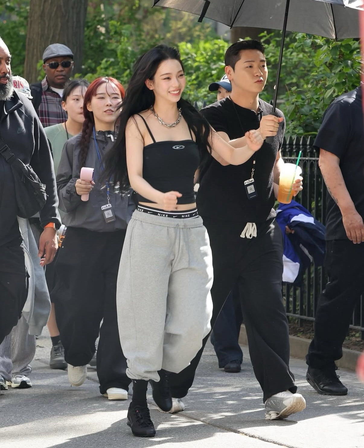 Nike SHOX Z 全黑彈簧鞋 黑色 紅色 薄底 氣墊 Karina同款 老爹鞋 女鞋 HQ7540-003/預購