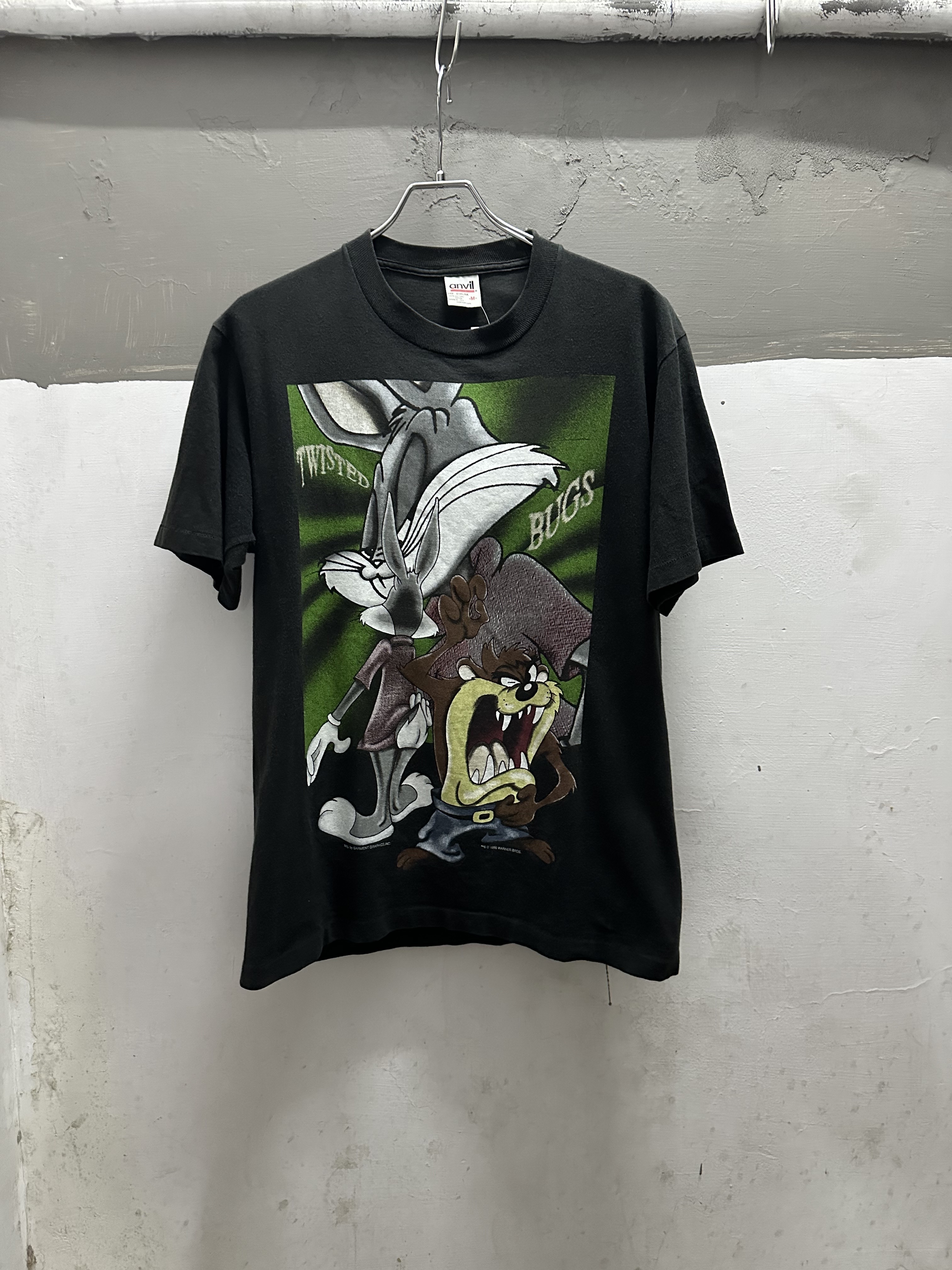 90’s LOONY TUNES T-Shirt  (MADE IN USA)