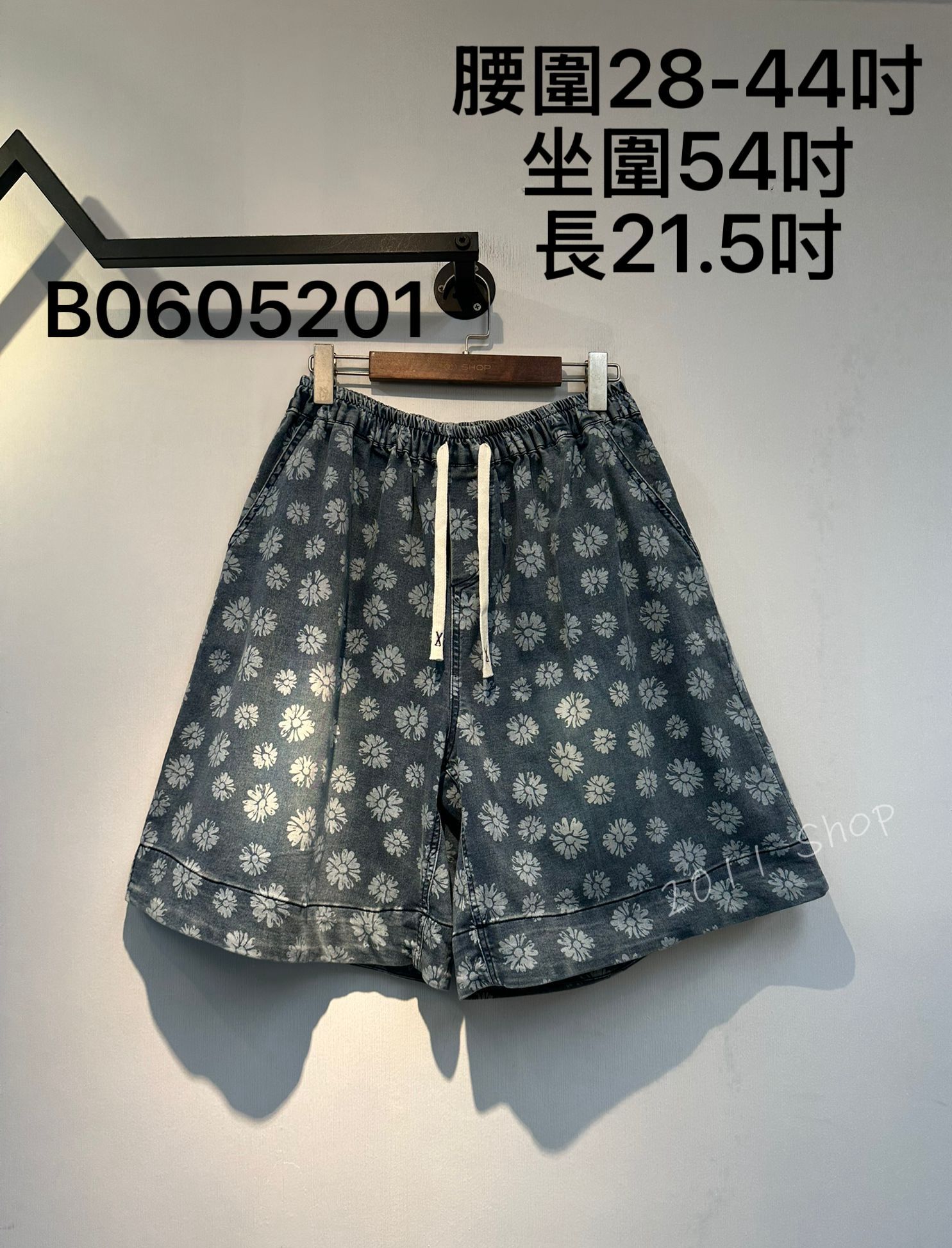 出口日本小雛菊圖案綁帶短褲 腰圍28-44吋 坐圍54吋 長21.5吋 B0605201