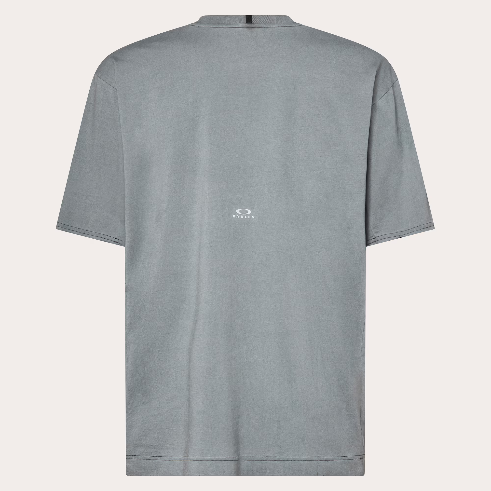 OAKLEY | SP26 LATITUDE VEIL TEE "CEMENT"