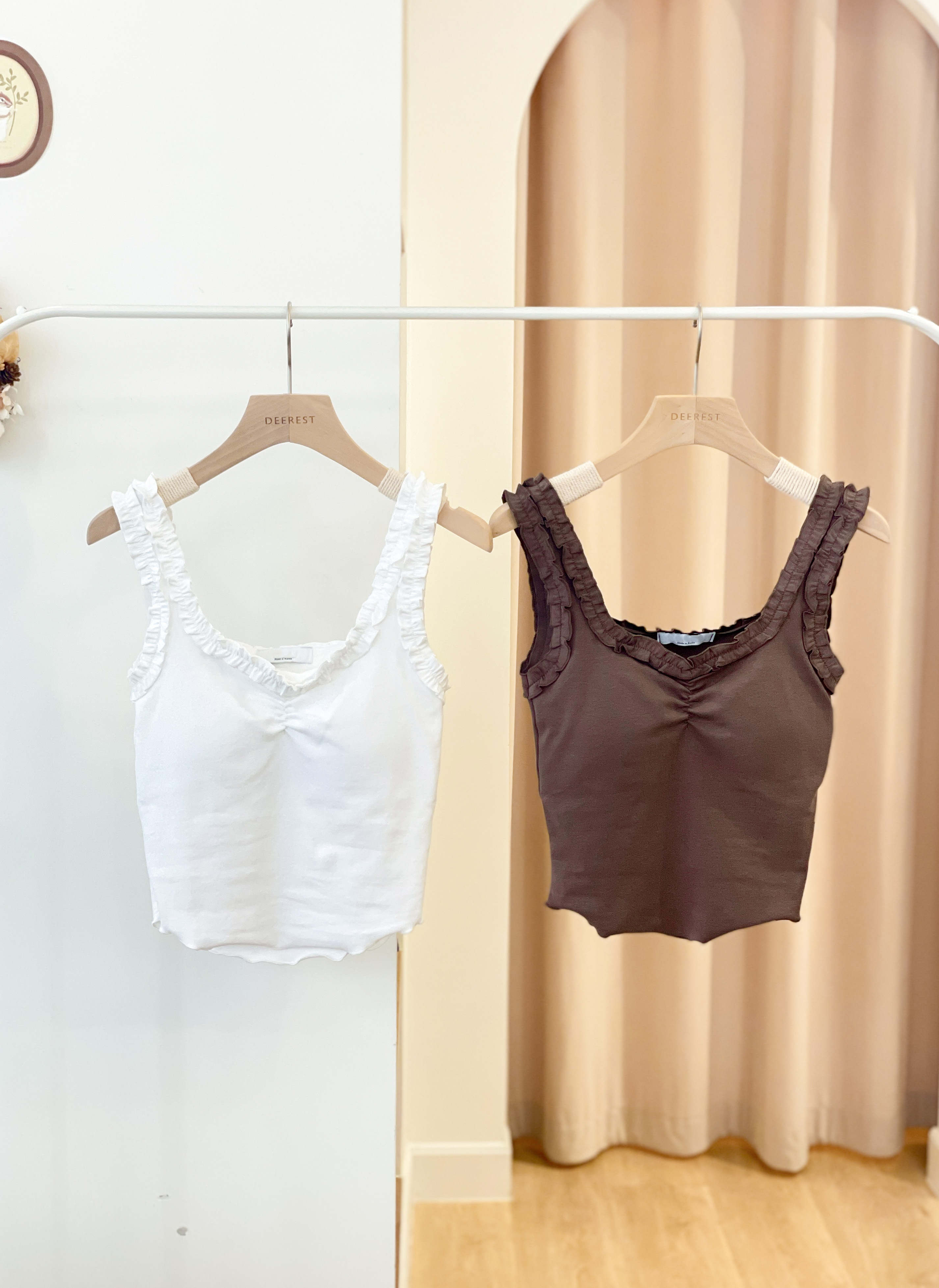 T1551 Soline Gathered Tank Top
