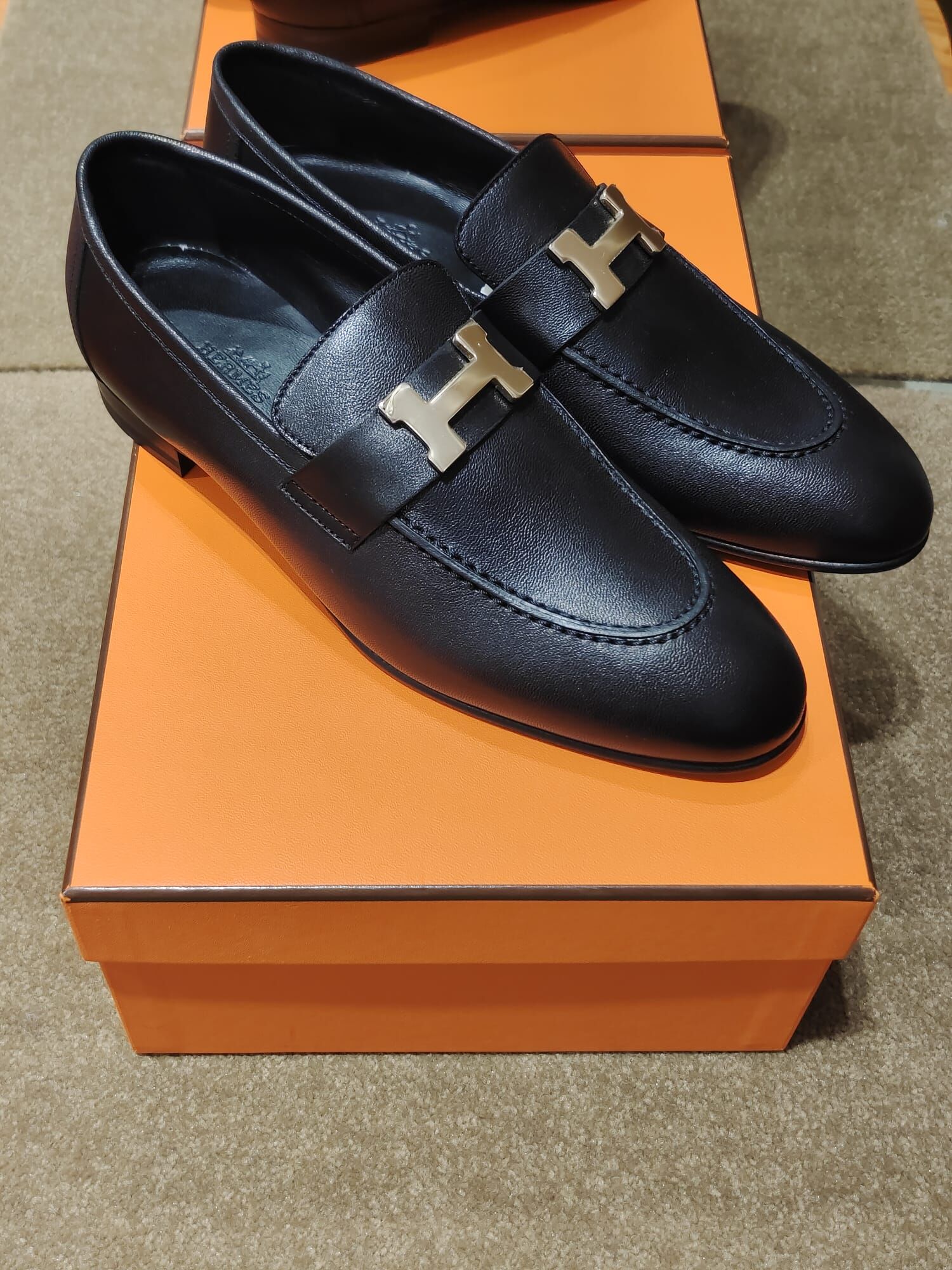 Mocassind paris loafer noir cc chrvre  #37.5 (可預訂鞋碼)