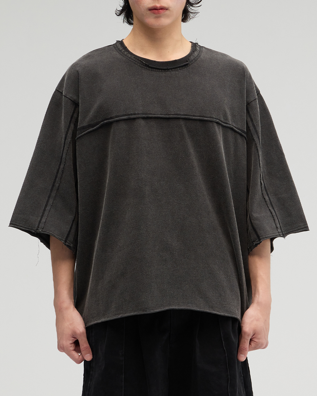 Vacant｜ES0180 - Spliced Tee (Black)