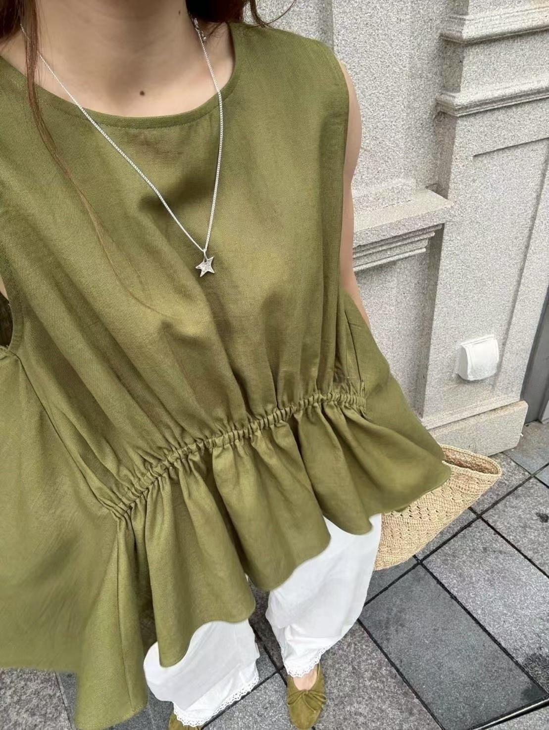 516 百褶收腰無袖背心