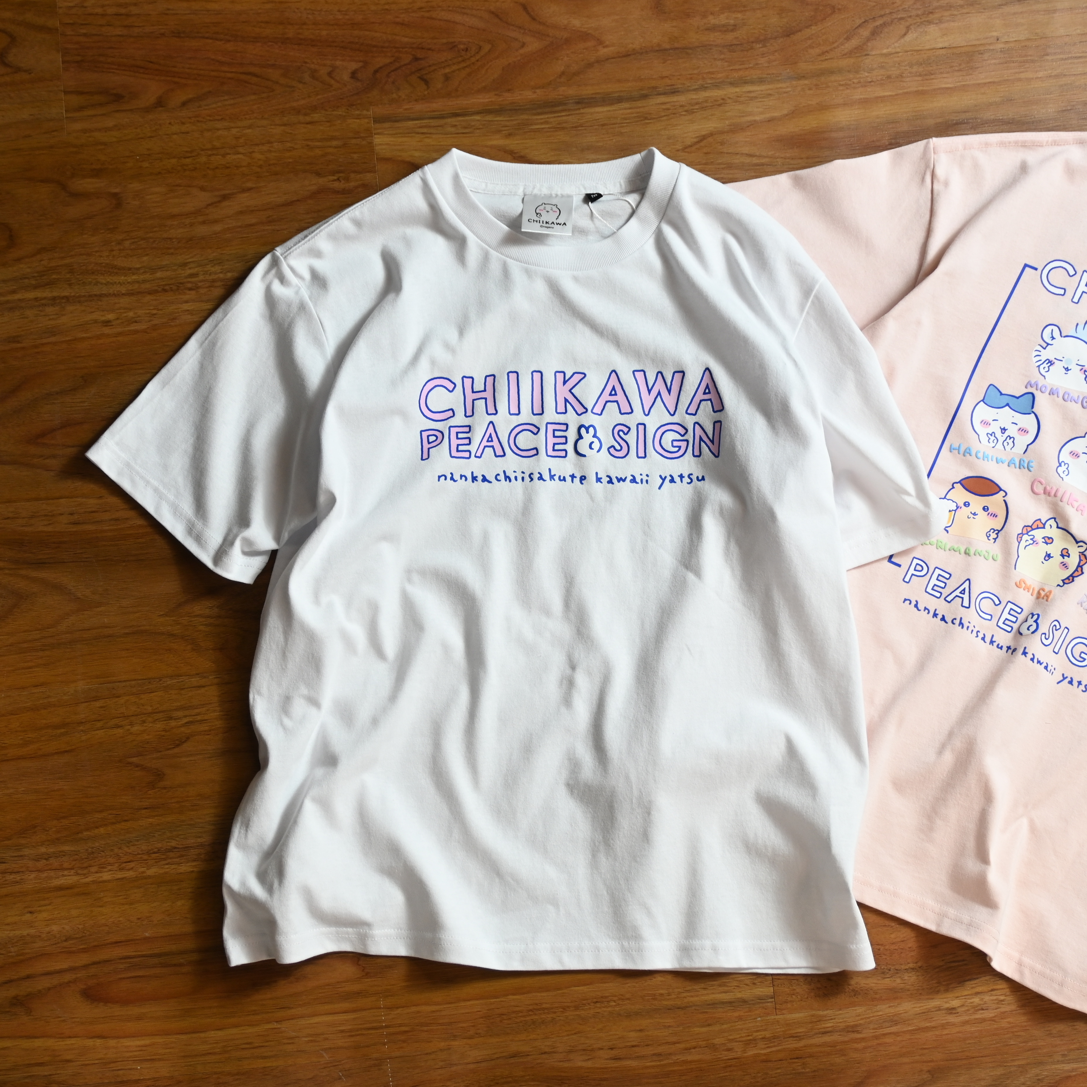 Chiikawa Foam Print Peace Sign Tee