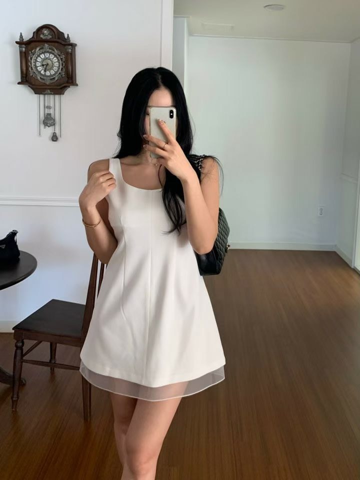 簡約紗襬背心洋裝