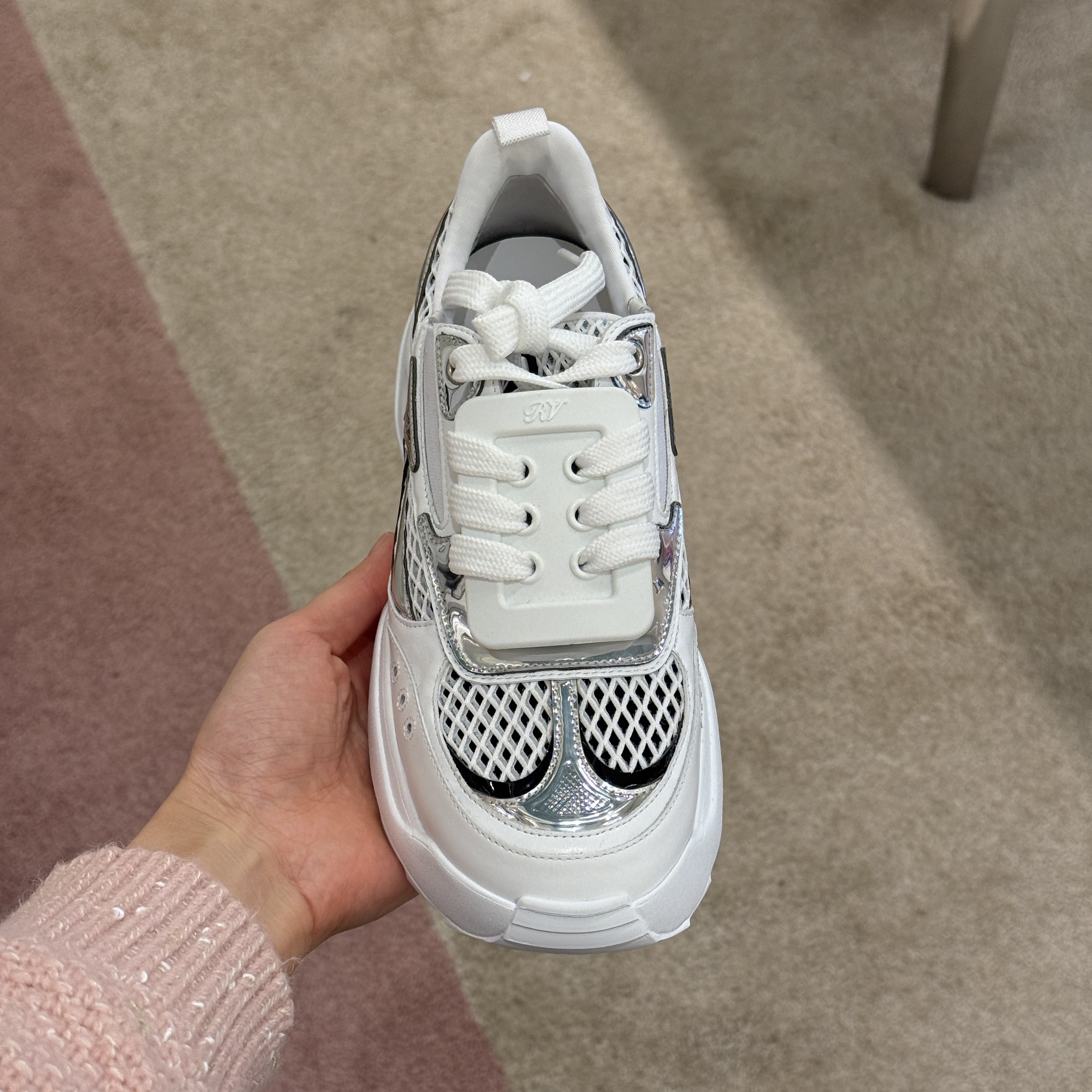 Roger Vivier Viv motor lace up sneakers white silver