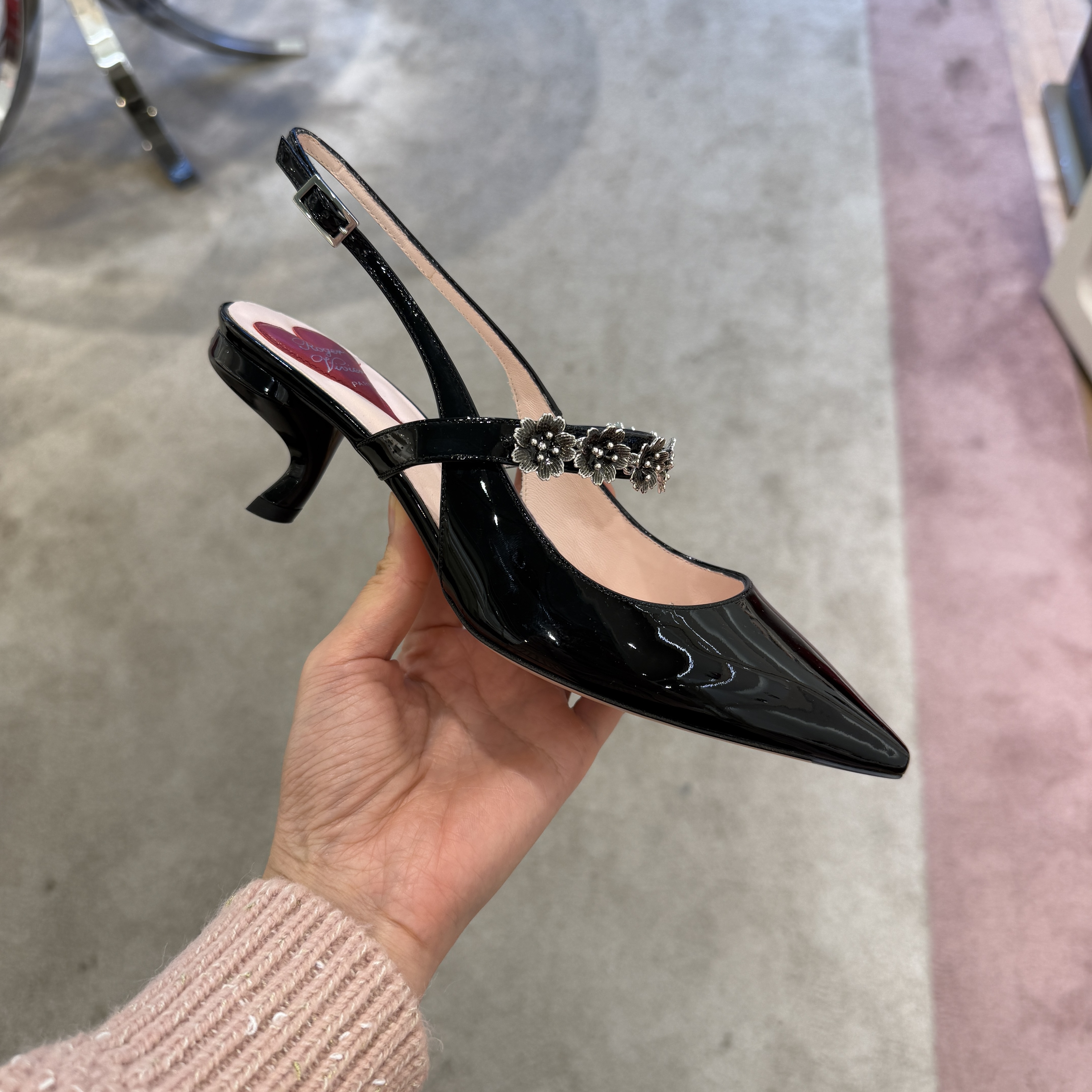 Roger Vivier RV Virgule Flower Slingback heels black 55mm