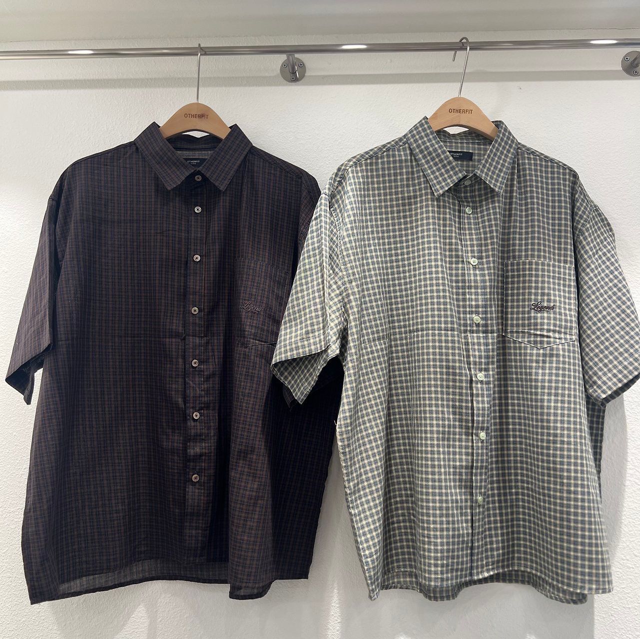 英文字格仔短袖恤衫 OTHERFIT-023S