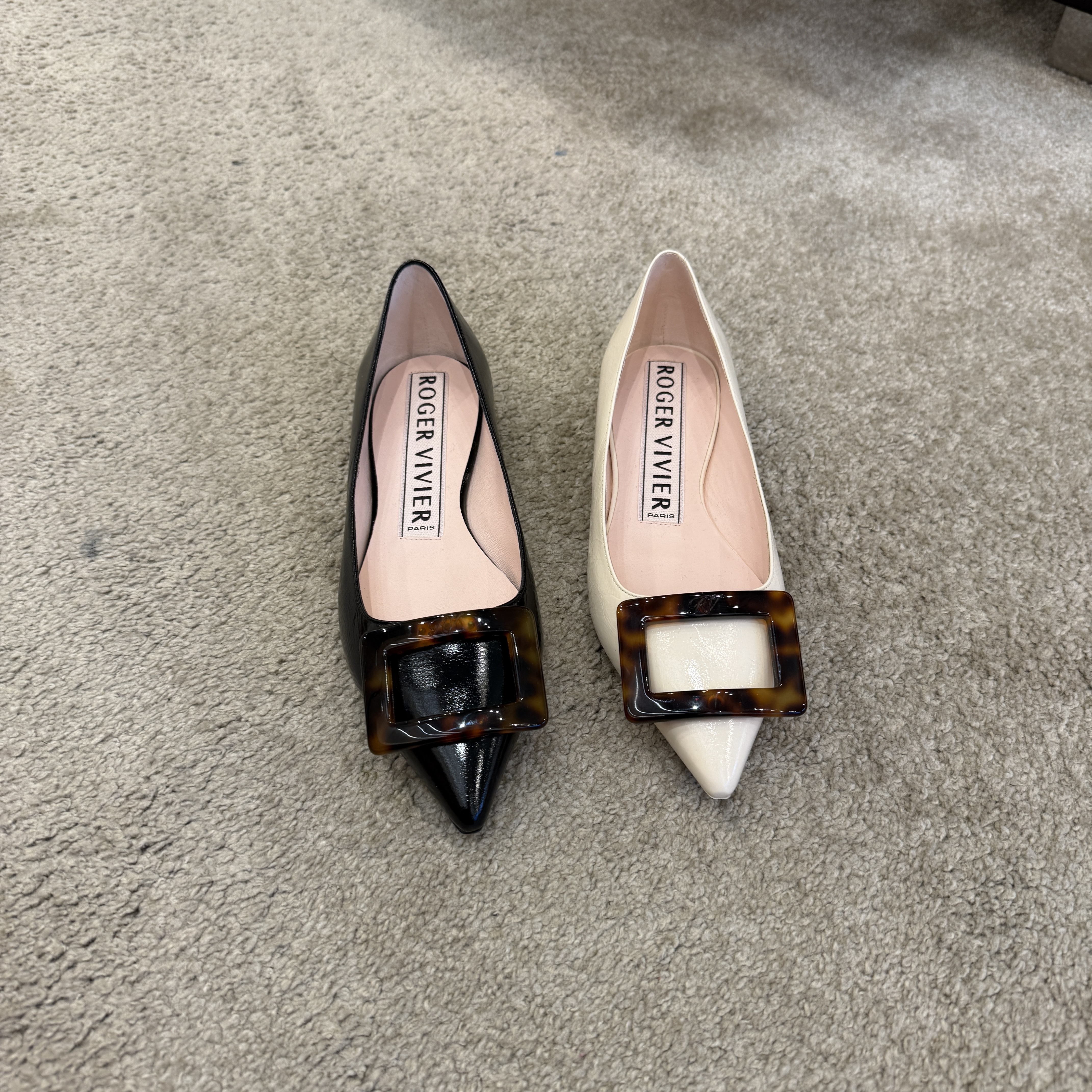 Roger Vivier RV Gommettine Ballerinas flats black white