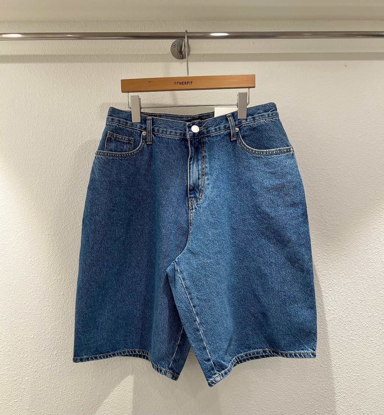洗水淨色牛仔短褲 OTHERFIT-029P