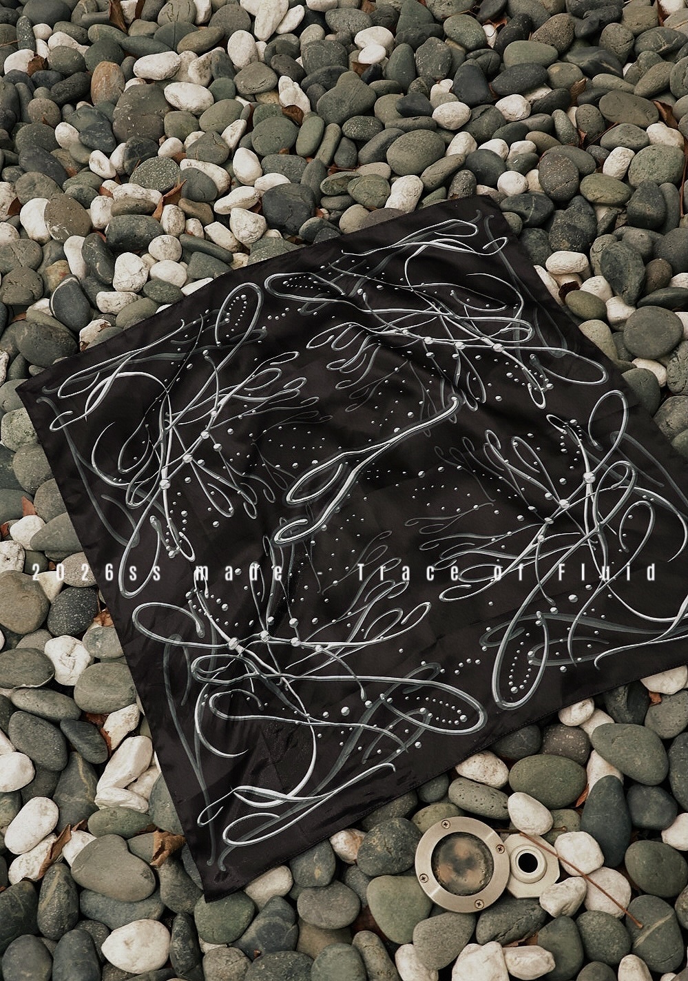 TASTEFUL MADE -⛓️Trace of Fluid (液軌) 涼感 緞面 70*70 頭巾 方巾 配件 領巾
