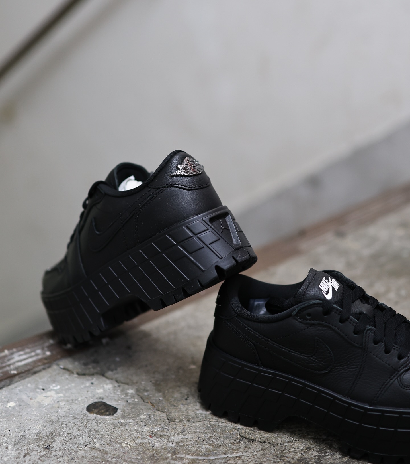 Nike Air Jordan 1 Brooklyn Low Triple Black HF3184-001