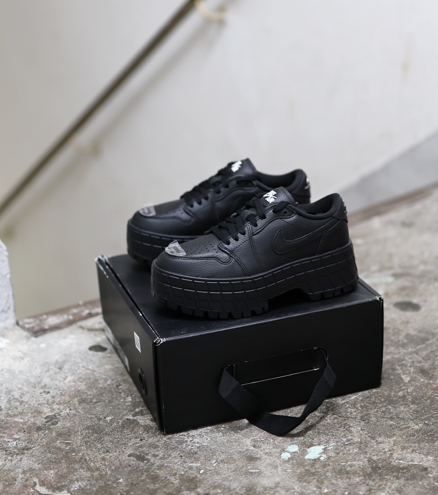 Nike Air Jordan 1 Brooklyn Low Triple Black HF3184-001