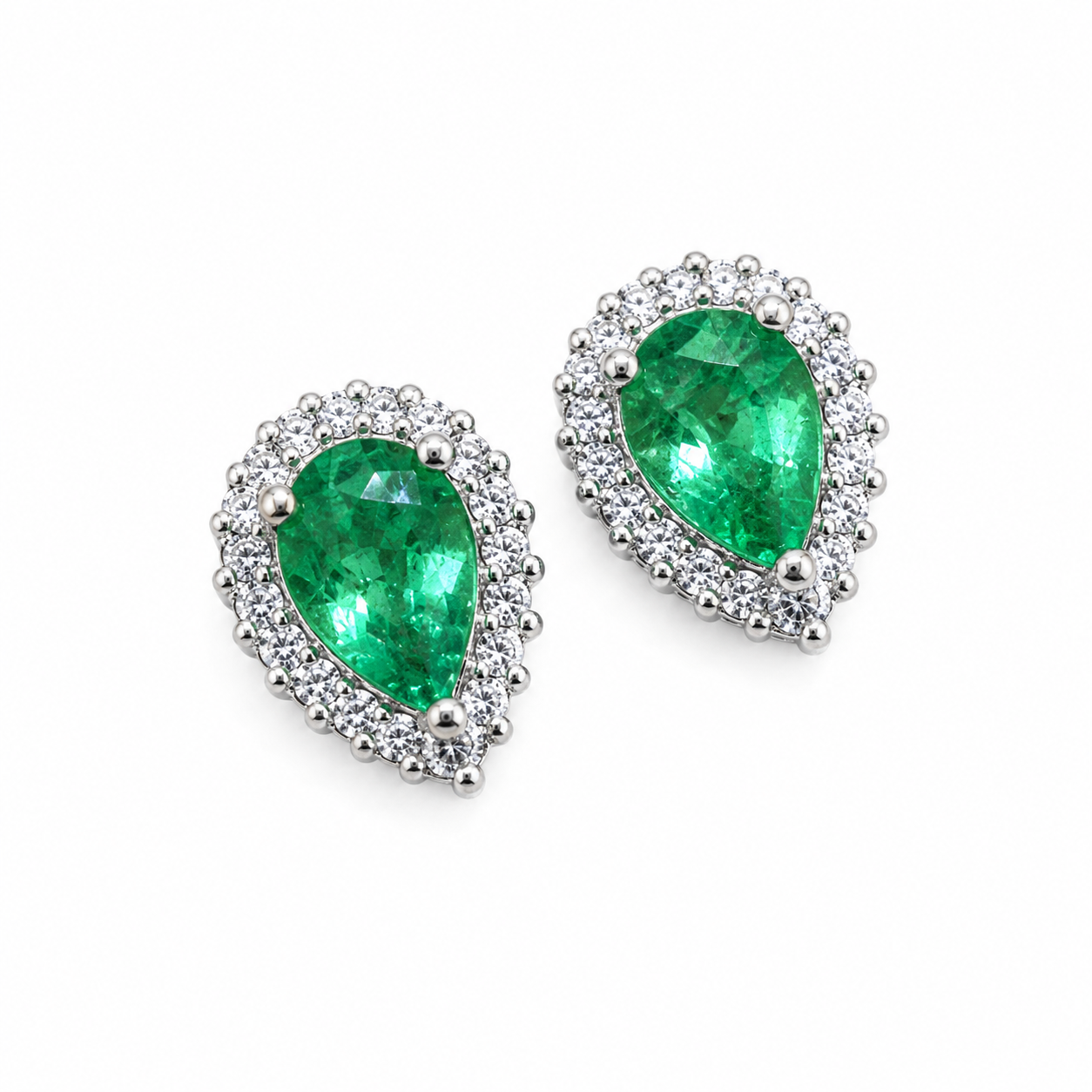 Emerald Miracle | Emerald Pear-Cut Stud Earrings