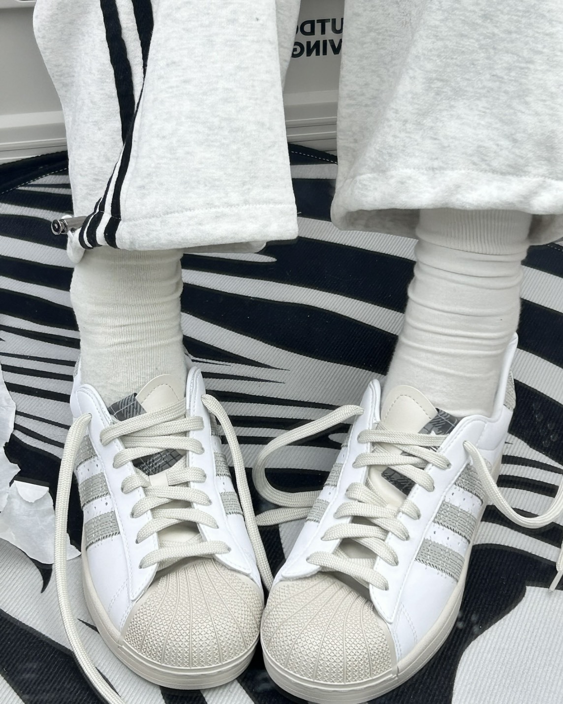 【預購】ADIDAS ORIGINALS SUPERSTAR 2 白灰色 HP7107